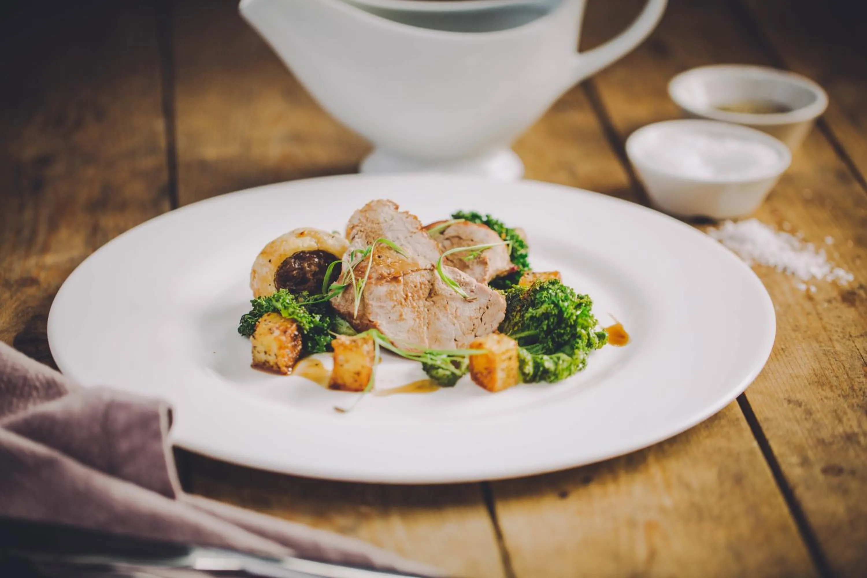 Restaurant/places to eat in The Ashbourne Hotel