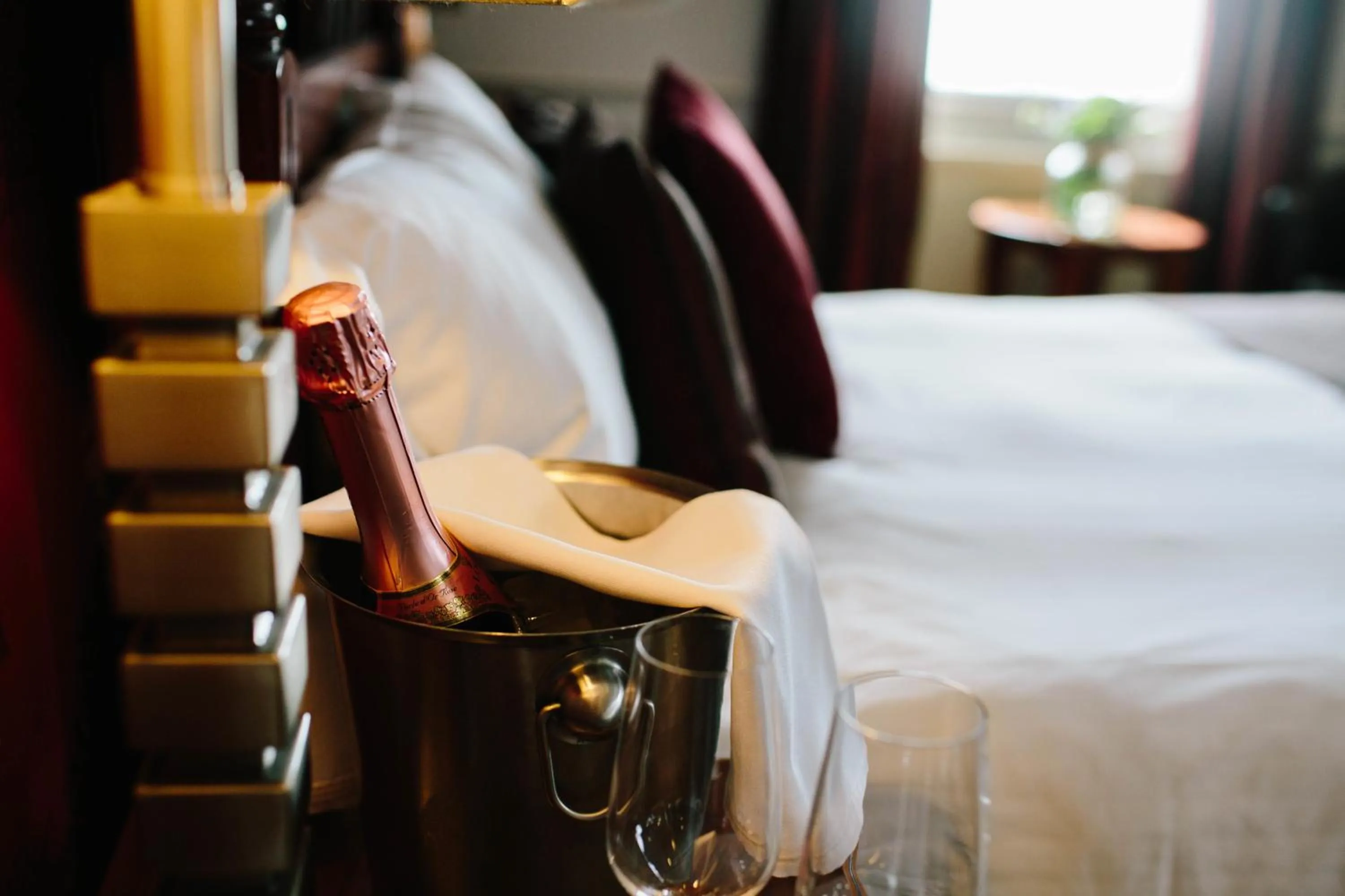 Day, Bed in The Ashbourne Hotel