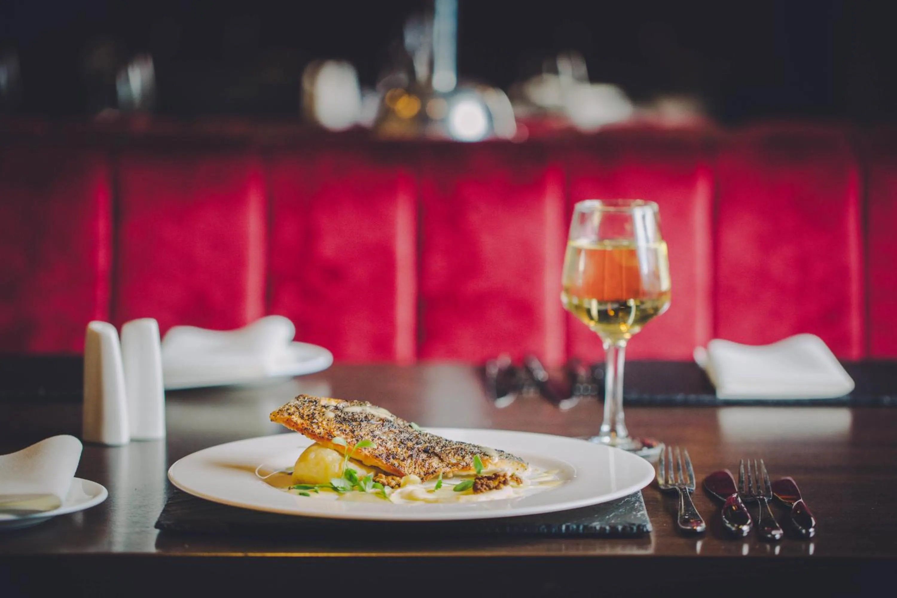 Restaurant/places to eat in The Ashbourne Hotel