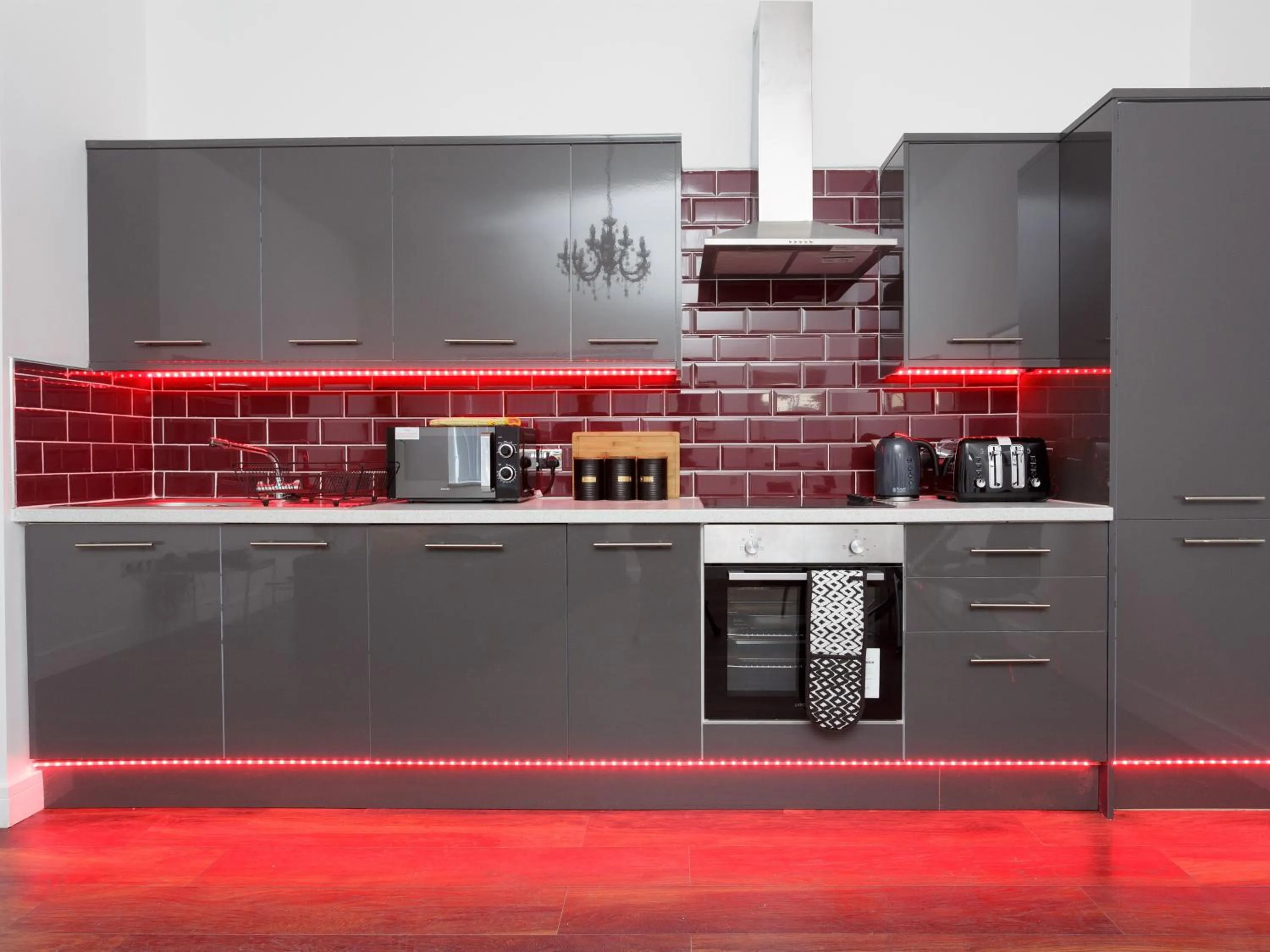 Kitchen or kitchenette in Live in Leeds Greenhill Bungalows