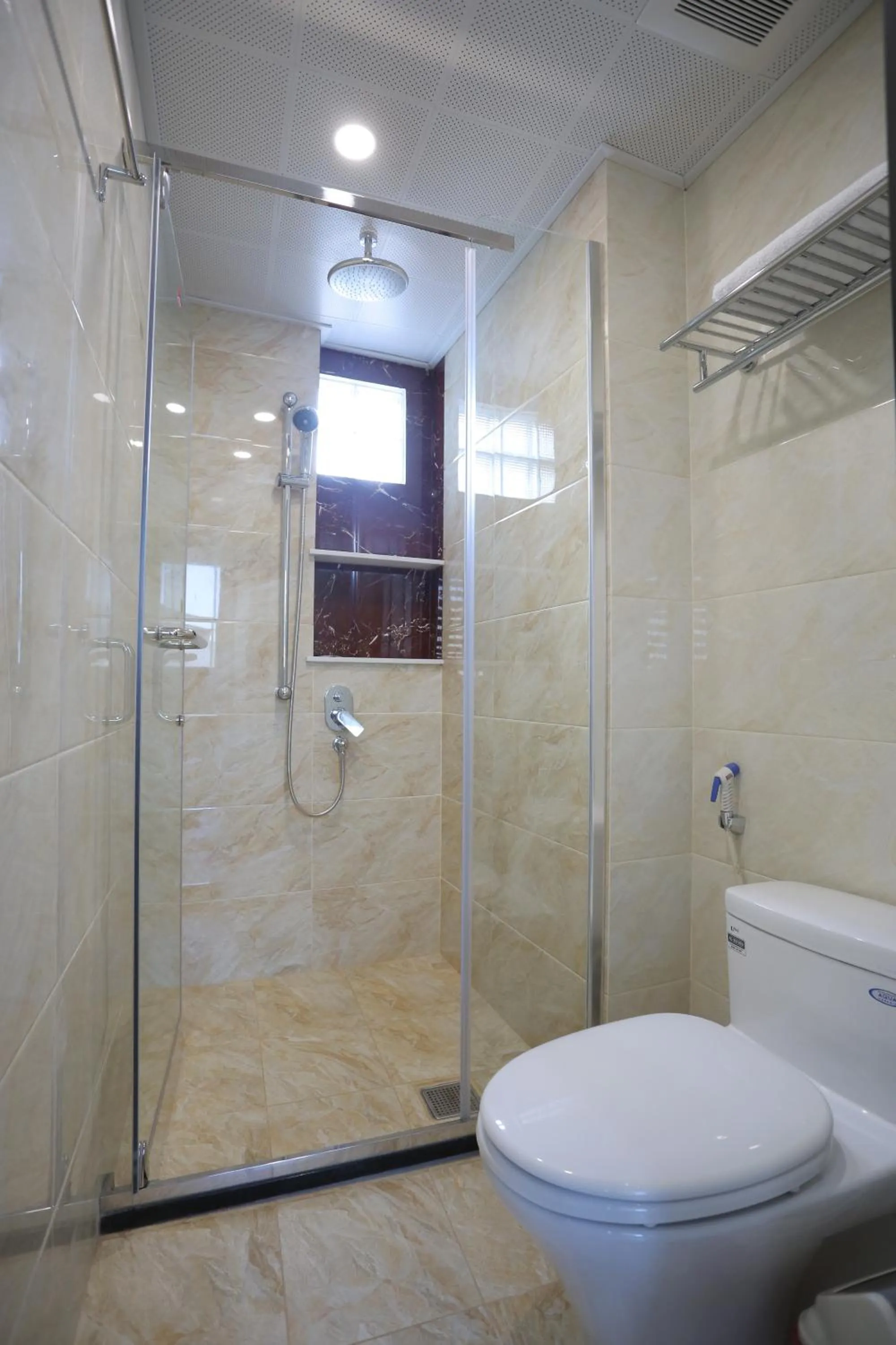 Bathroom in Cat Linh ARL55 Hotel