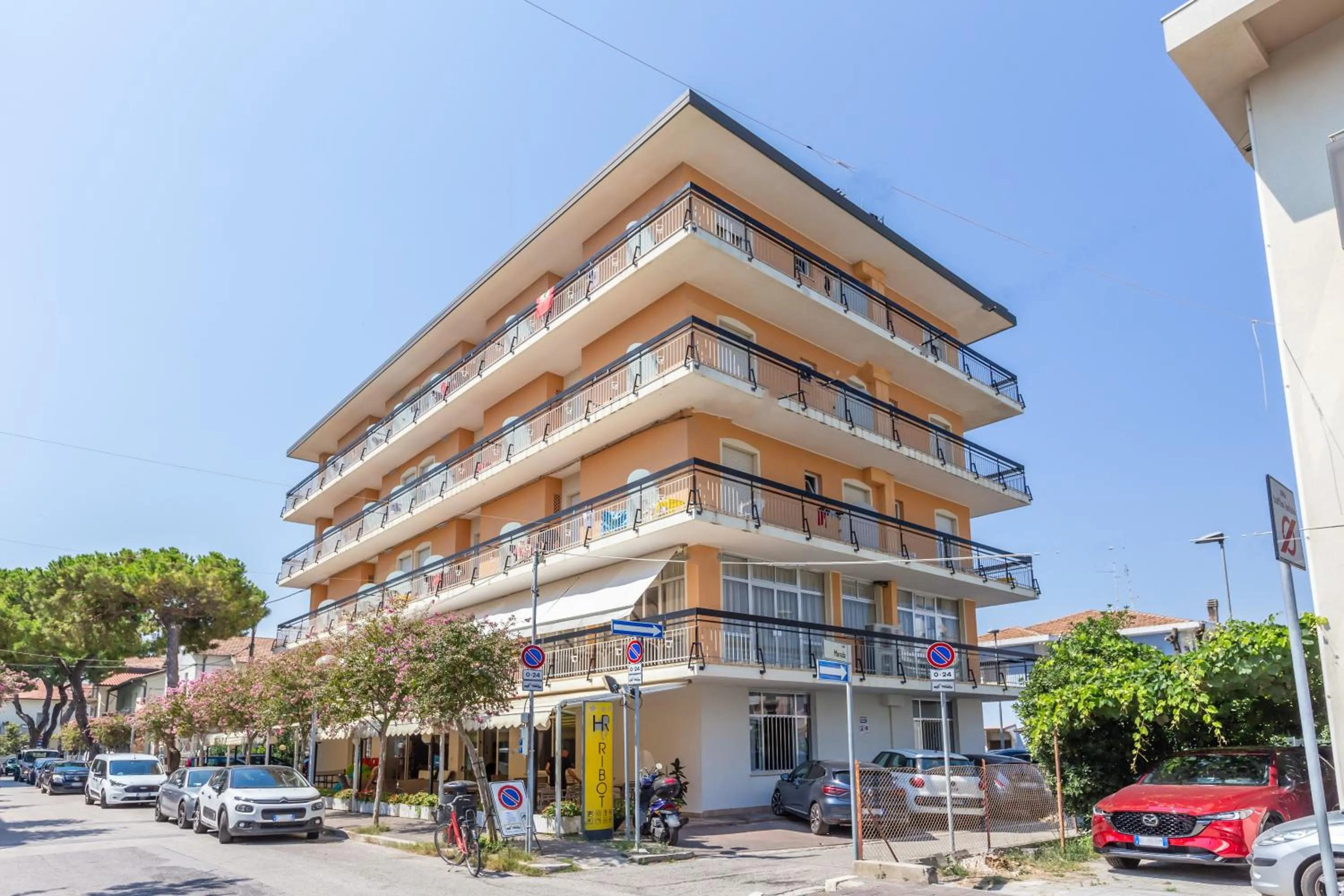 Hotel Ribot