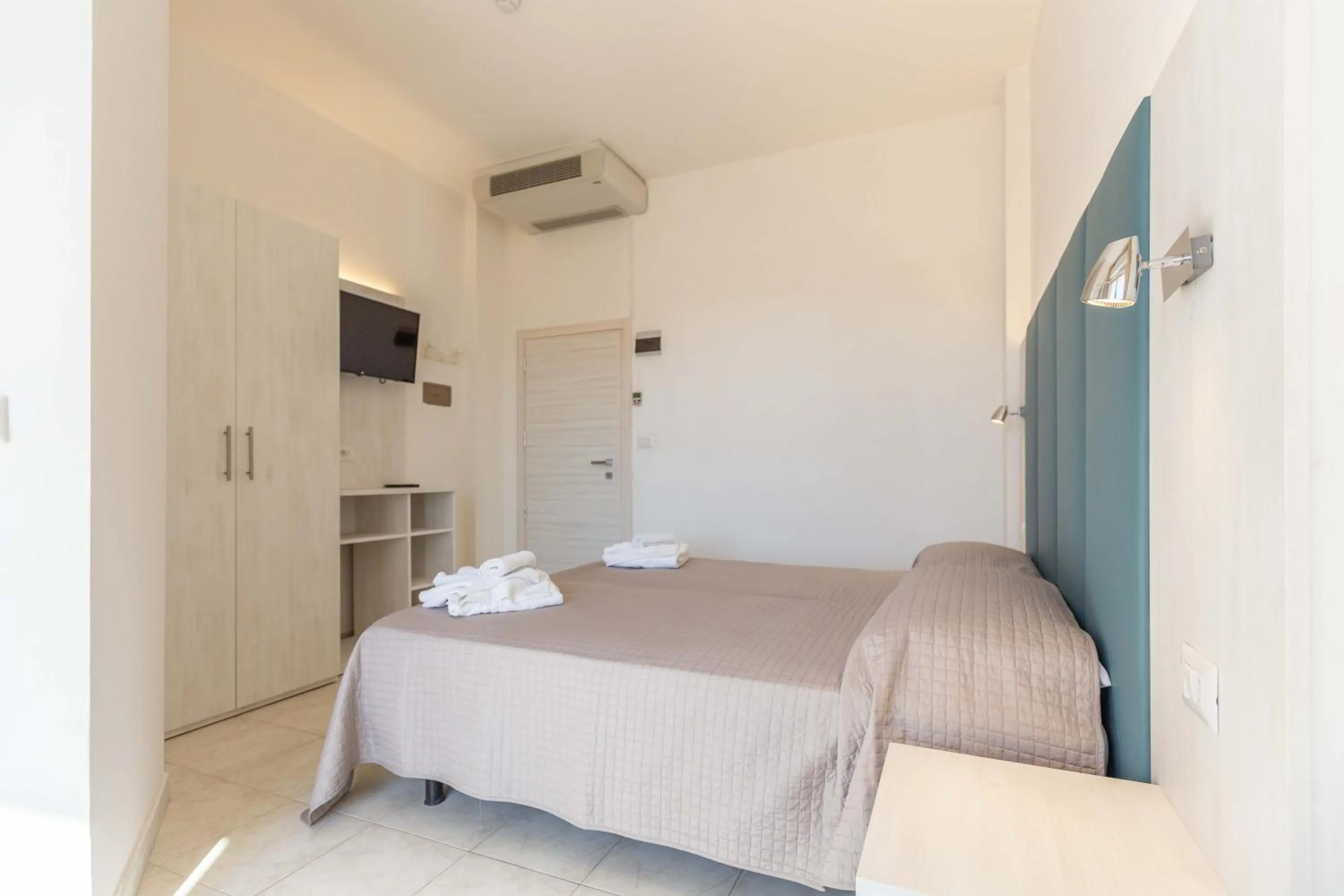 Bed in Hotel Ribot