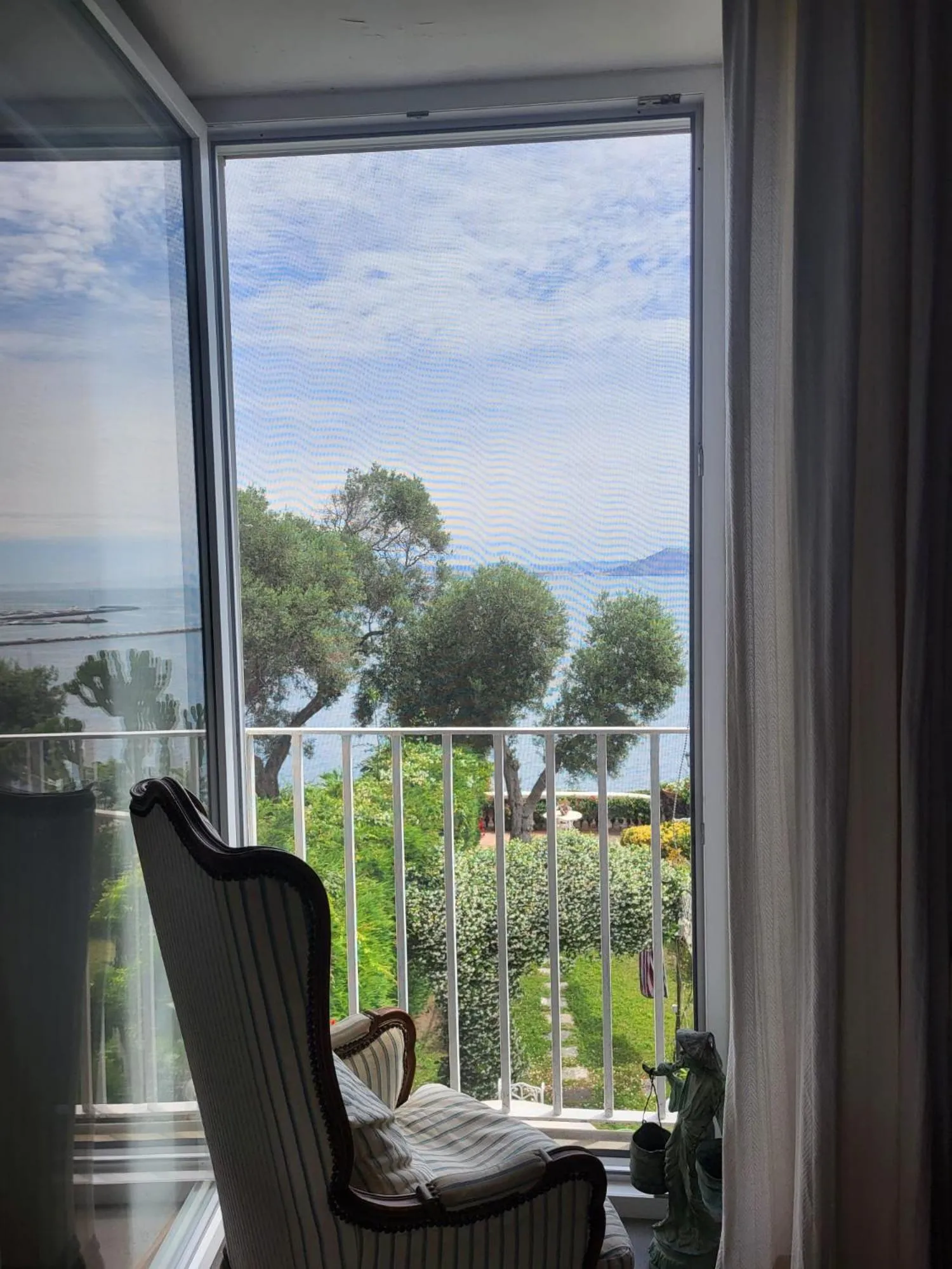 Sea view in Summer Paradise