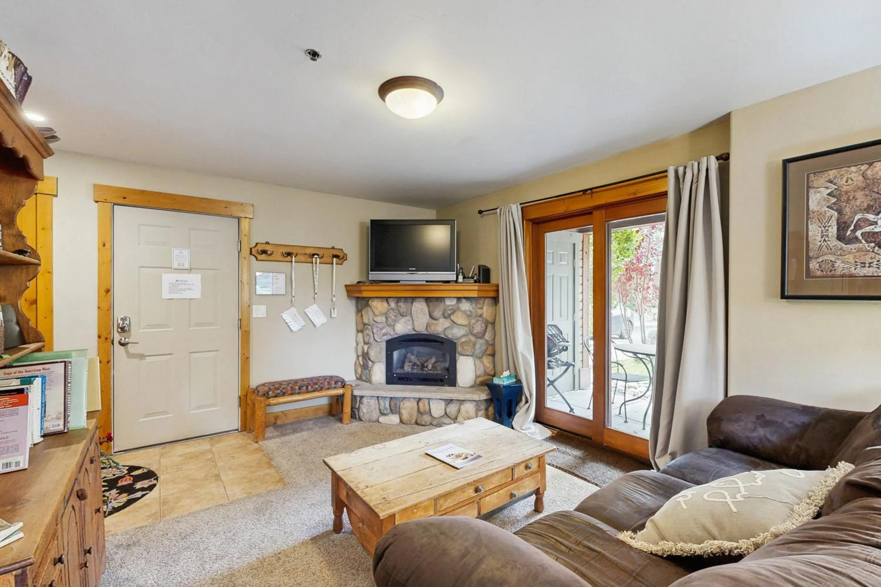 Pines at Orehouse 101 PH1