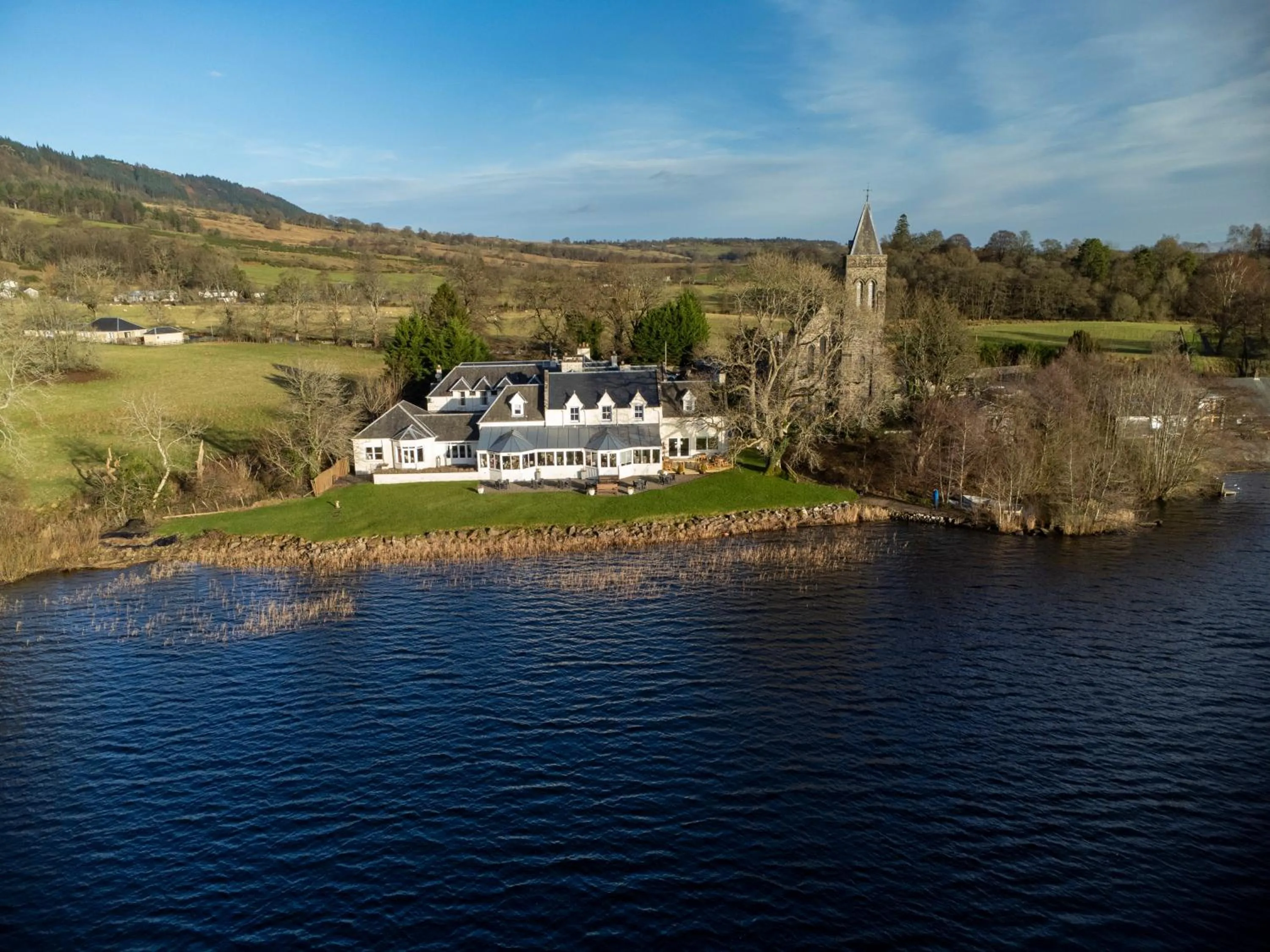 Property building in Karma Lake Of Menteith Hotel