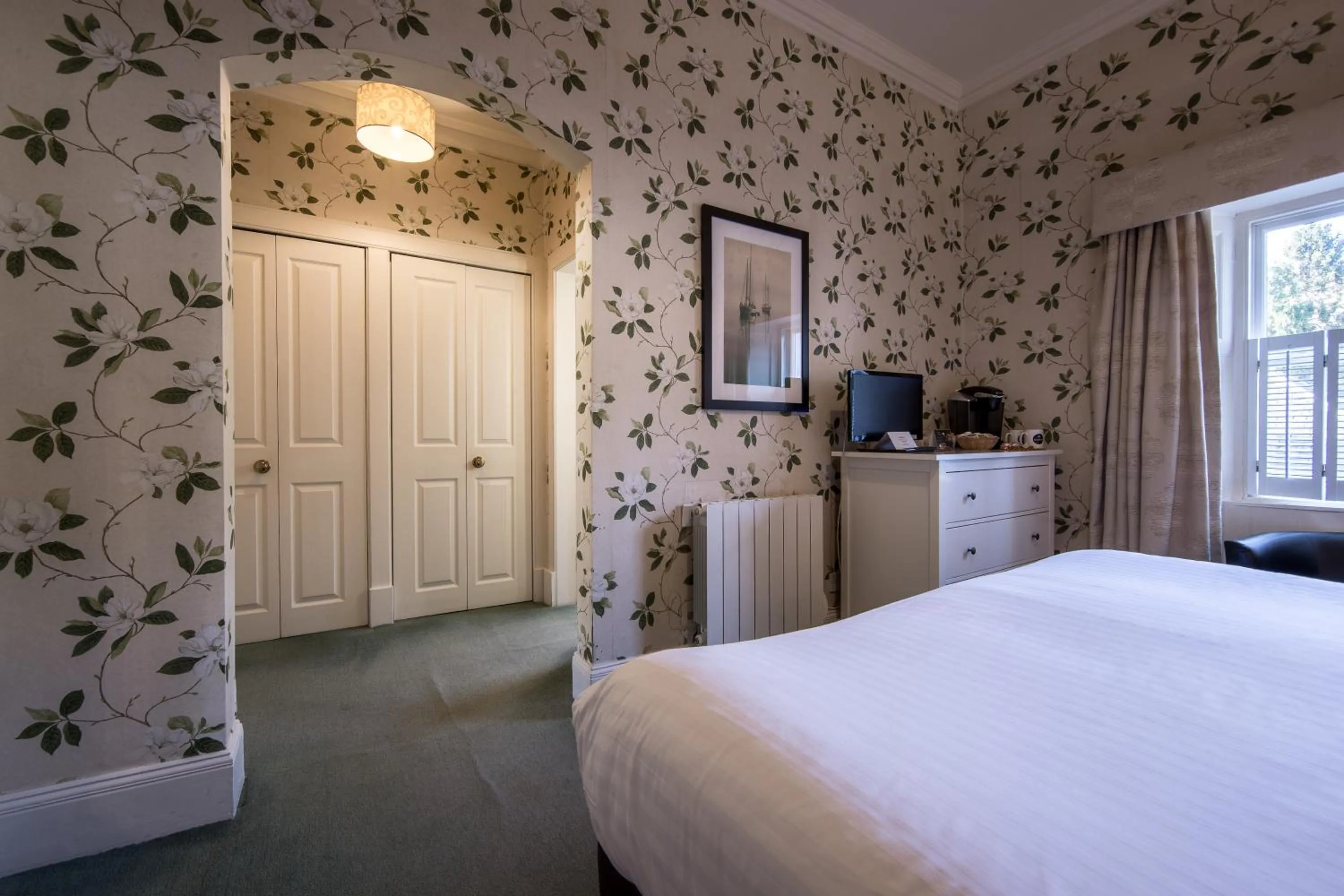 TV and multimedia in Karma Lake Of Menteith Hotel