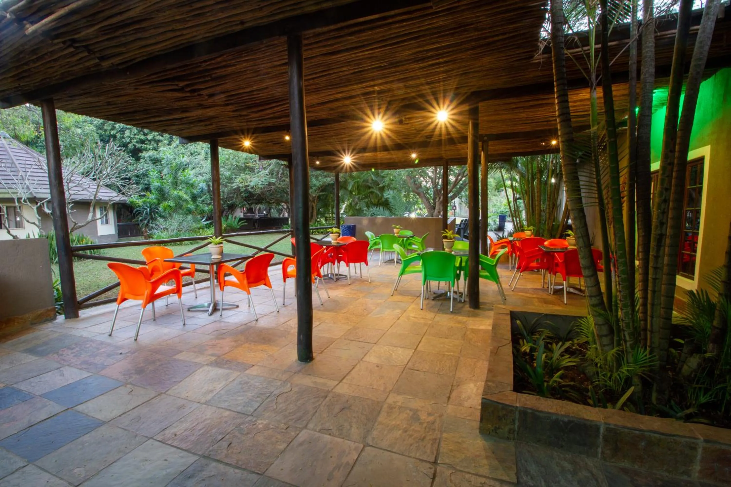 Balcony/Terrace in Emdoneni Lodge with Zululand Cat Conservation Project