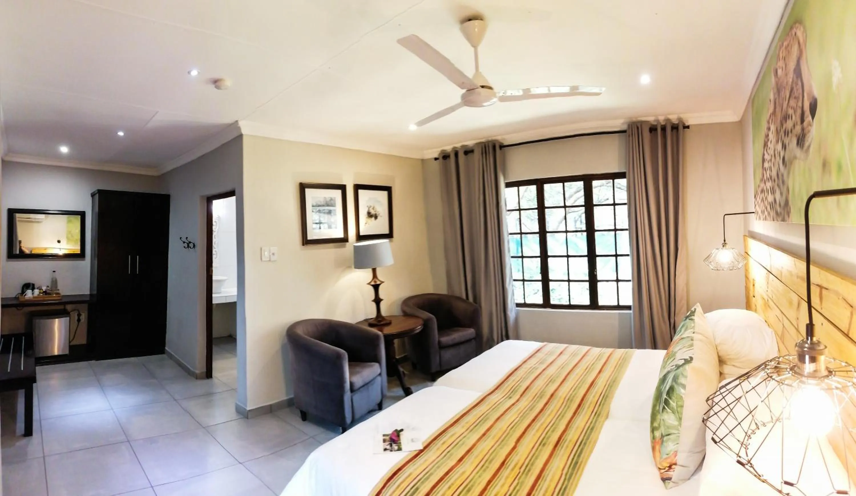 Bed in Emdoneni Lodge with Zululand Cat Conservation Project