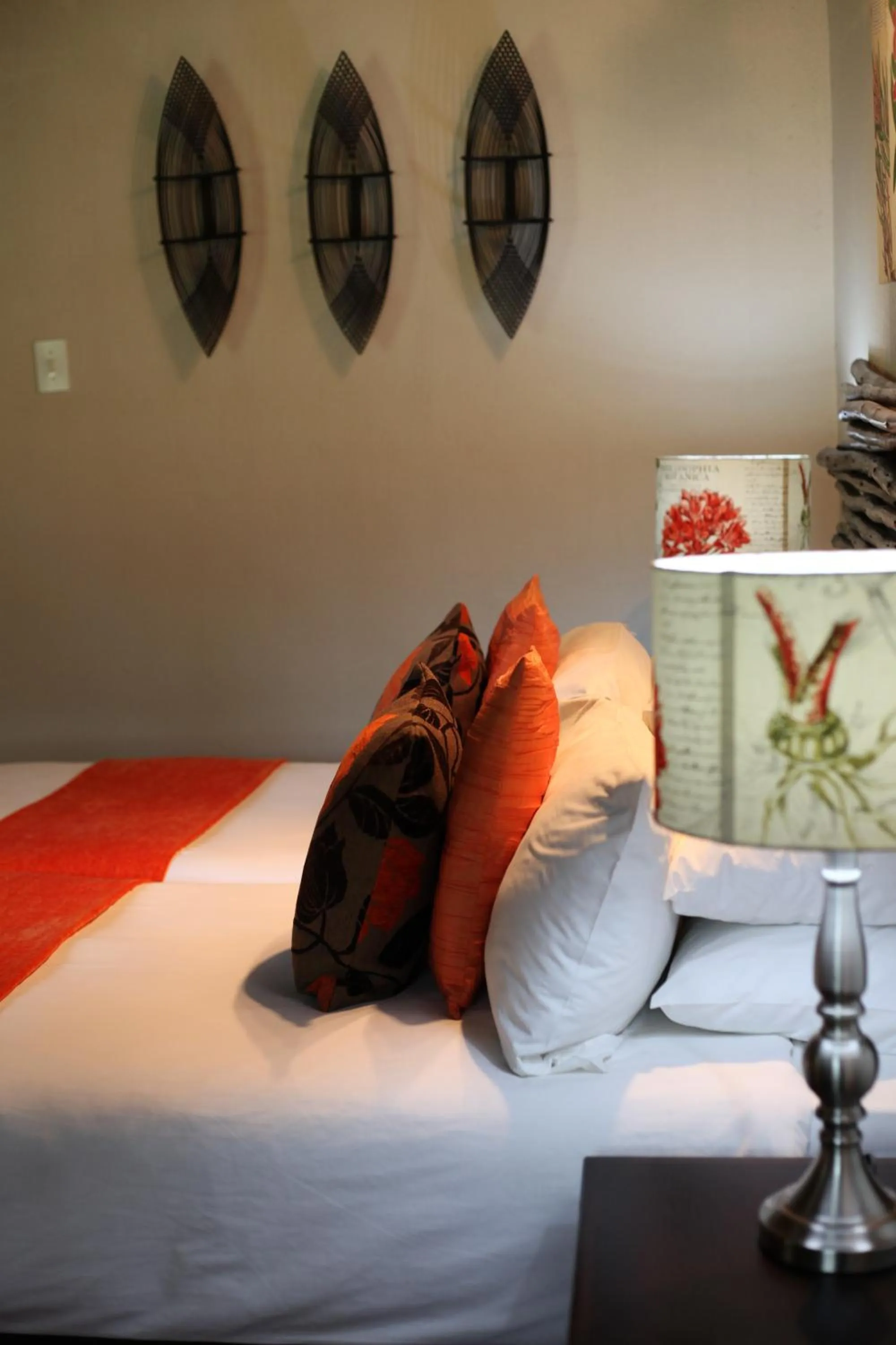 Bed in Emdoneni Lodge with Zululand Cat Conservation Project
