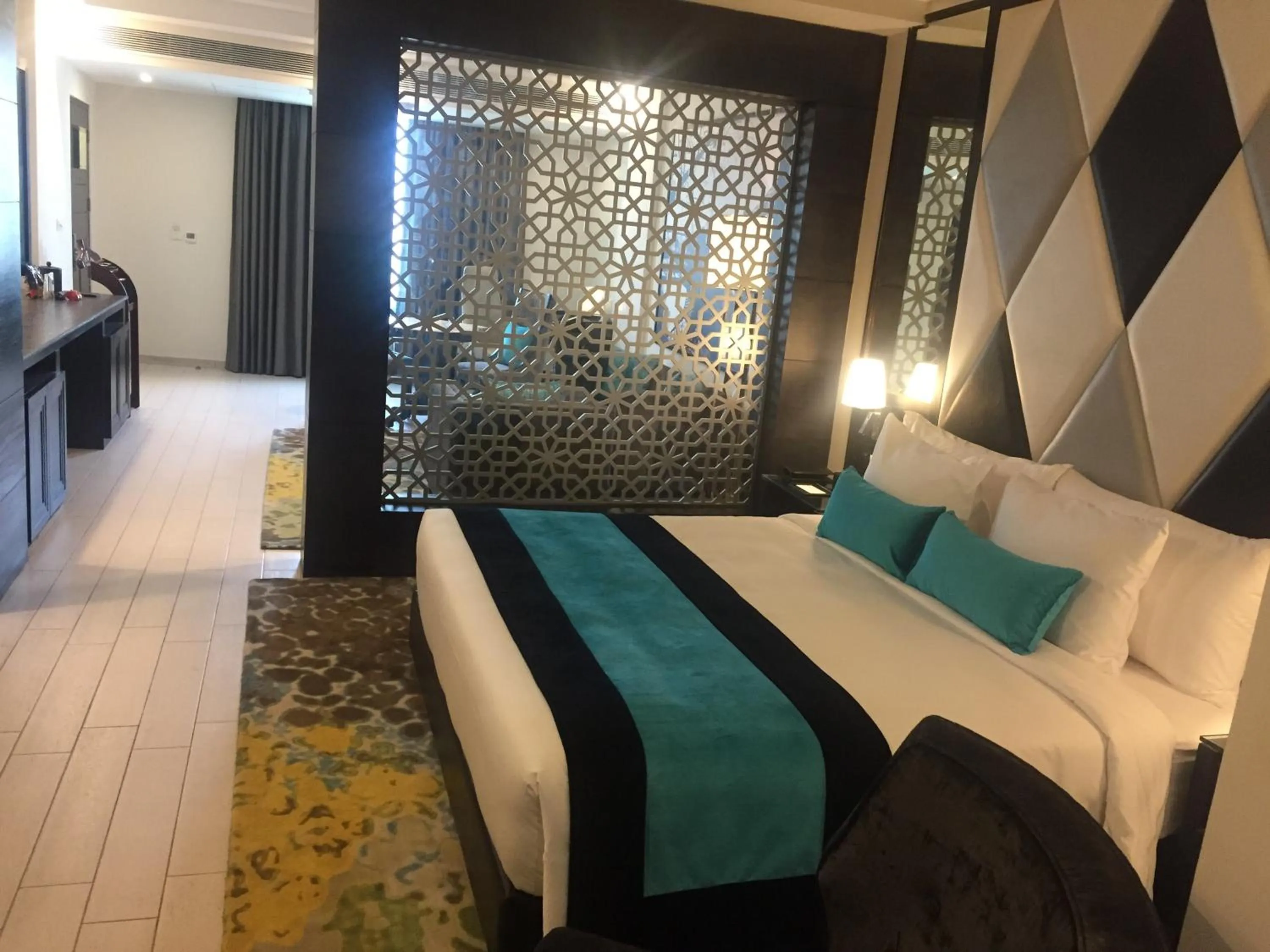 Photo of the whole room, Bed in Radisson Chandigarh Zirakpur