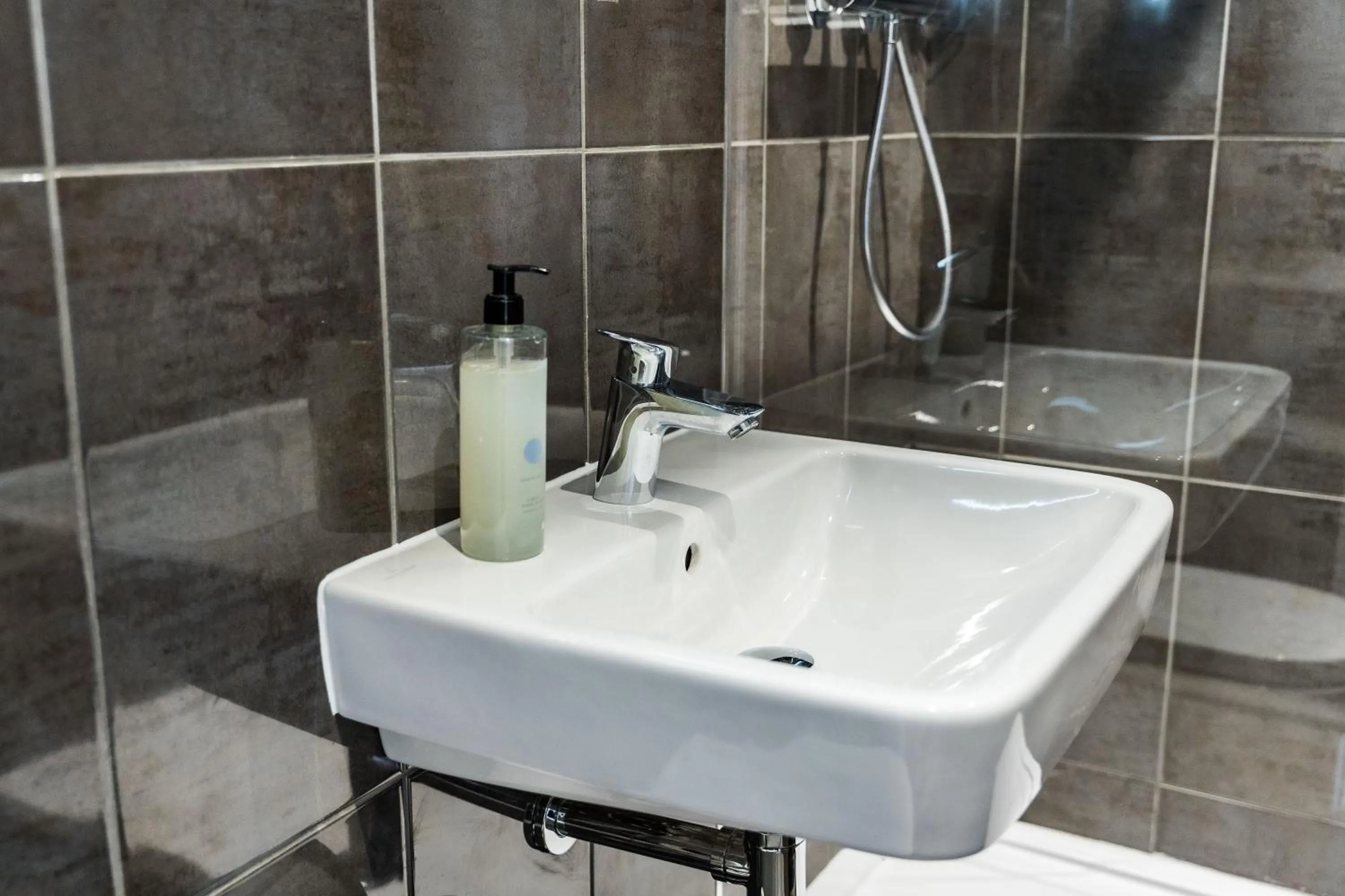 Bathroom in Almondsbury Inn & Lounge