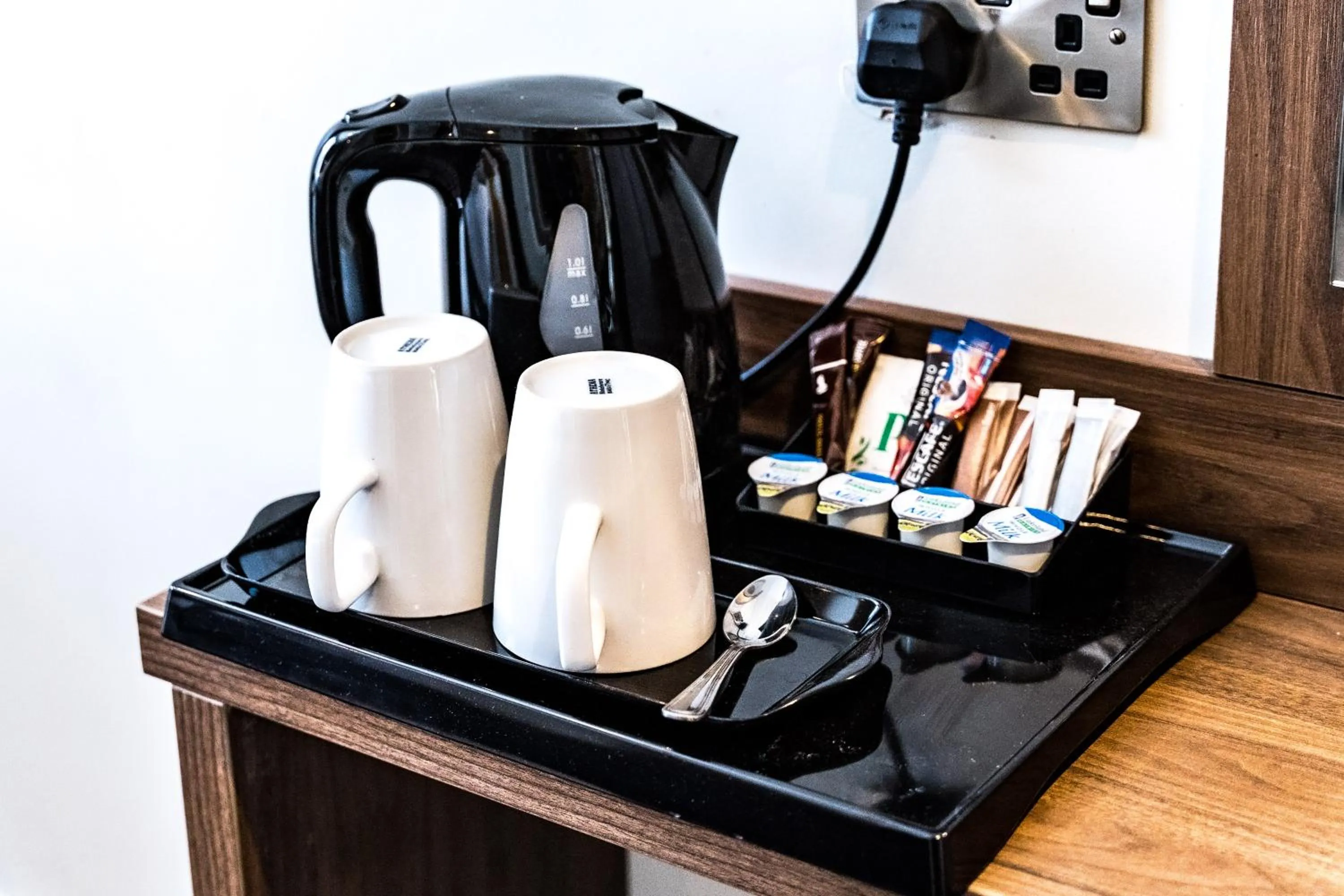 Coffee/tea facilities in Almondsbury Inn & Lounge