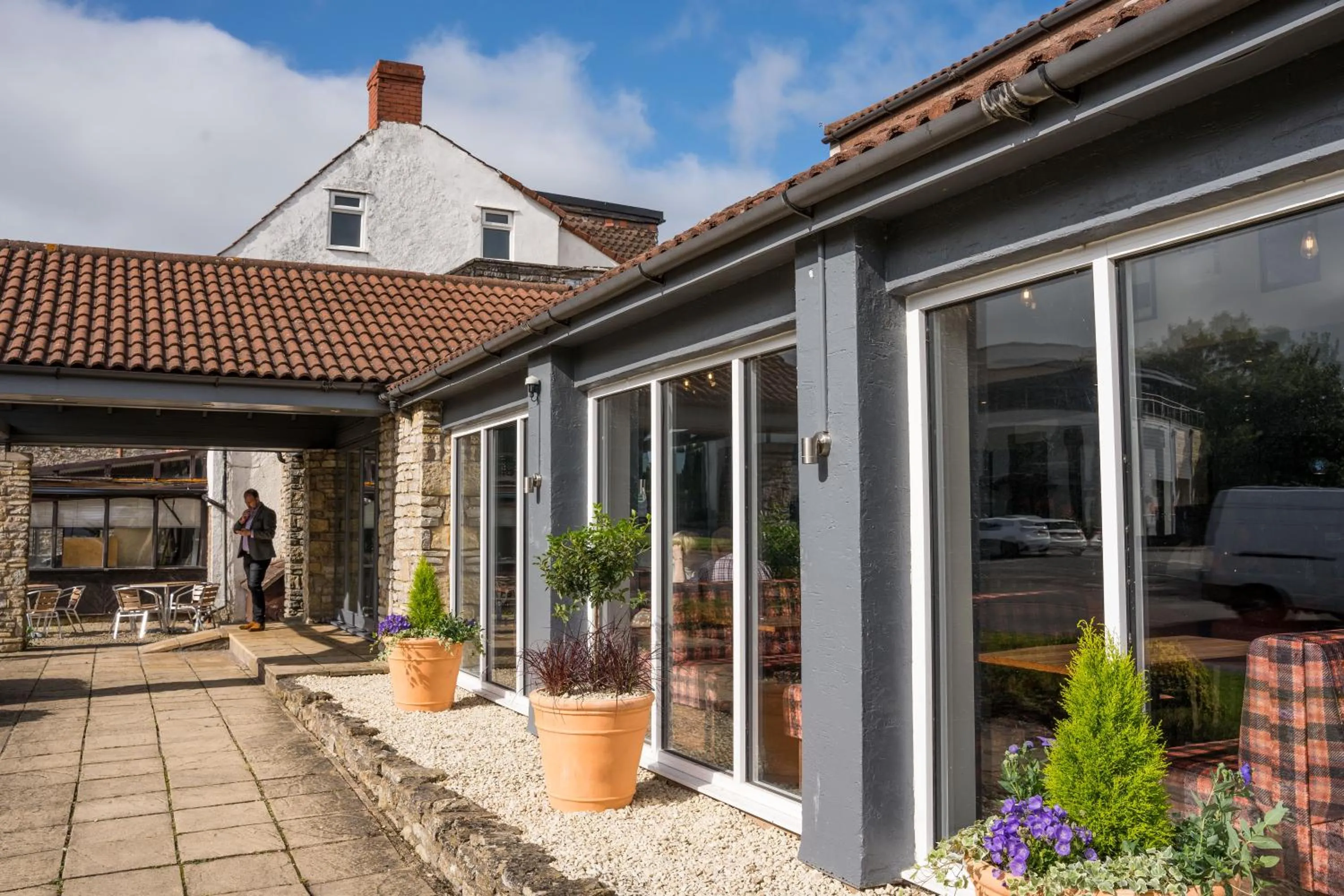 Property building in Almondsbury Inn & Lounge