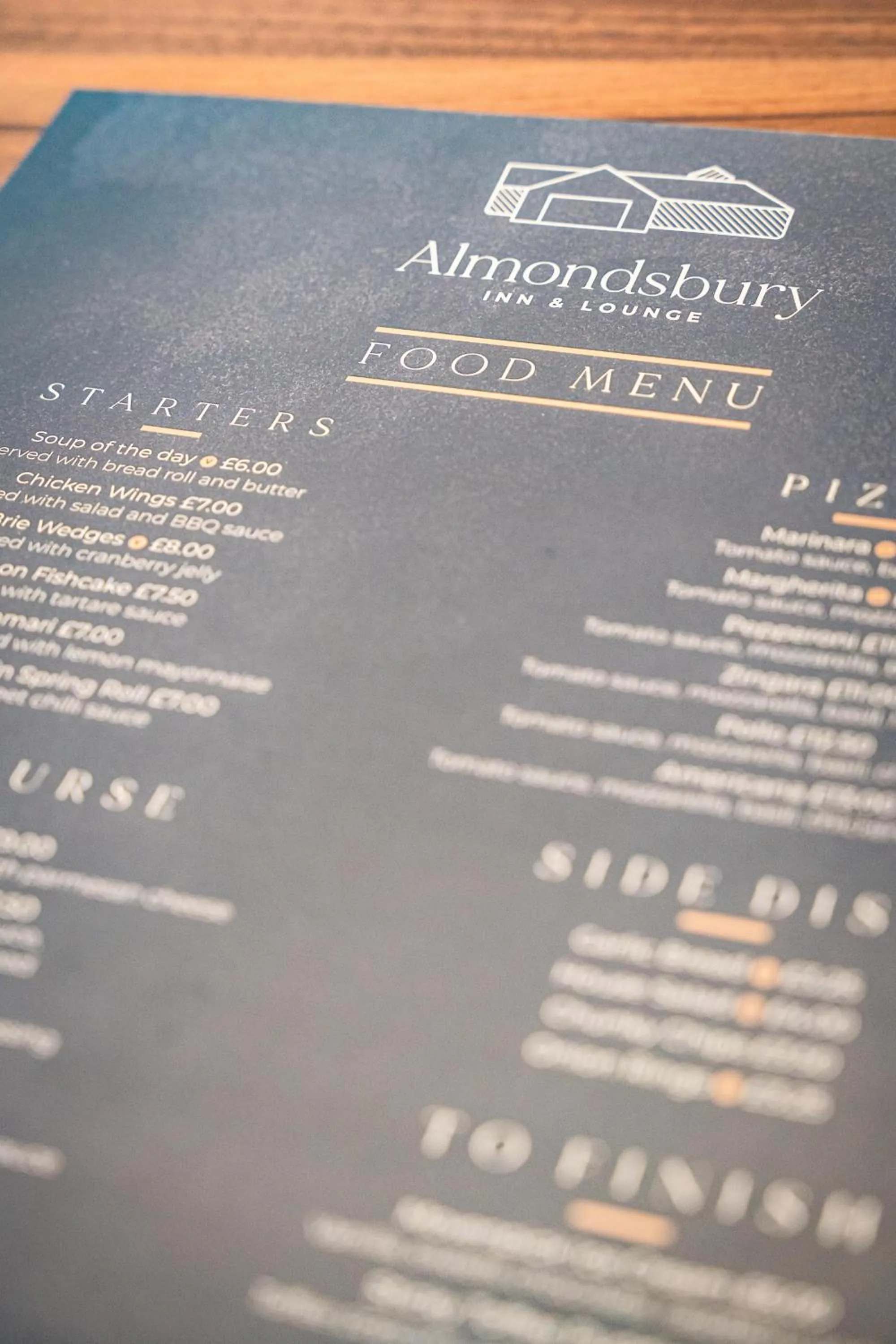 Food and drinks in Almondsbury Inn & Lounge