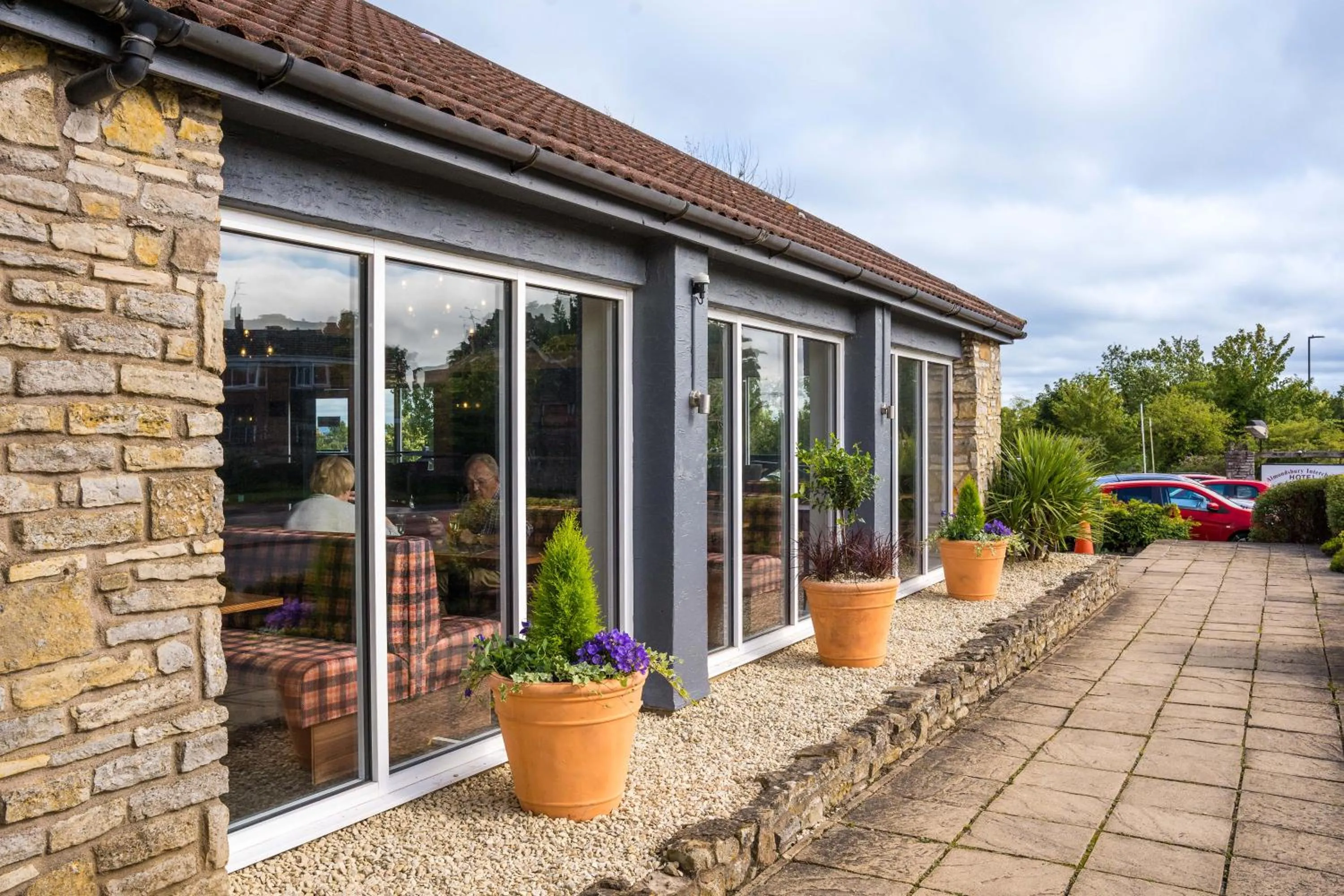 Property building in Almondsbury Inn & Lounge