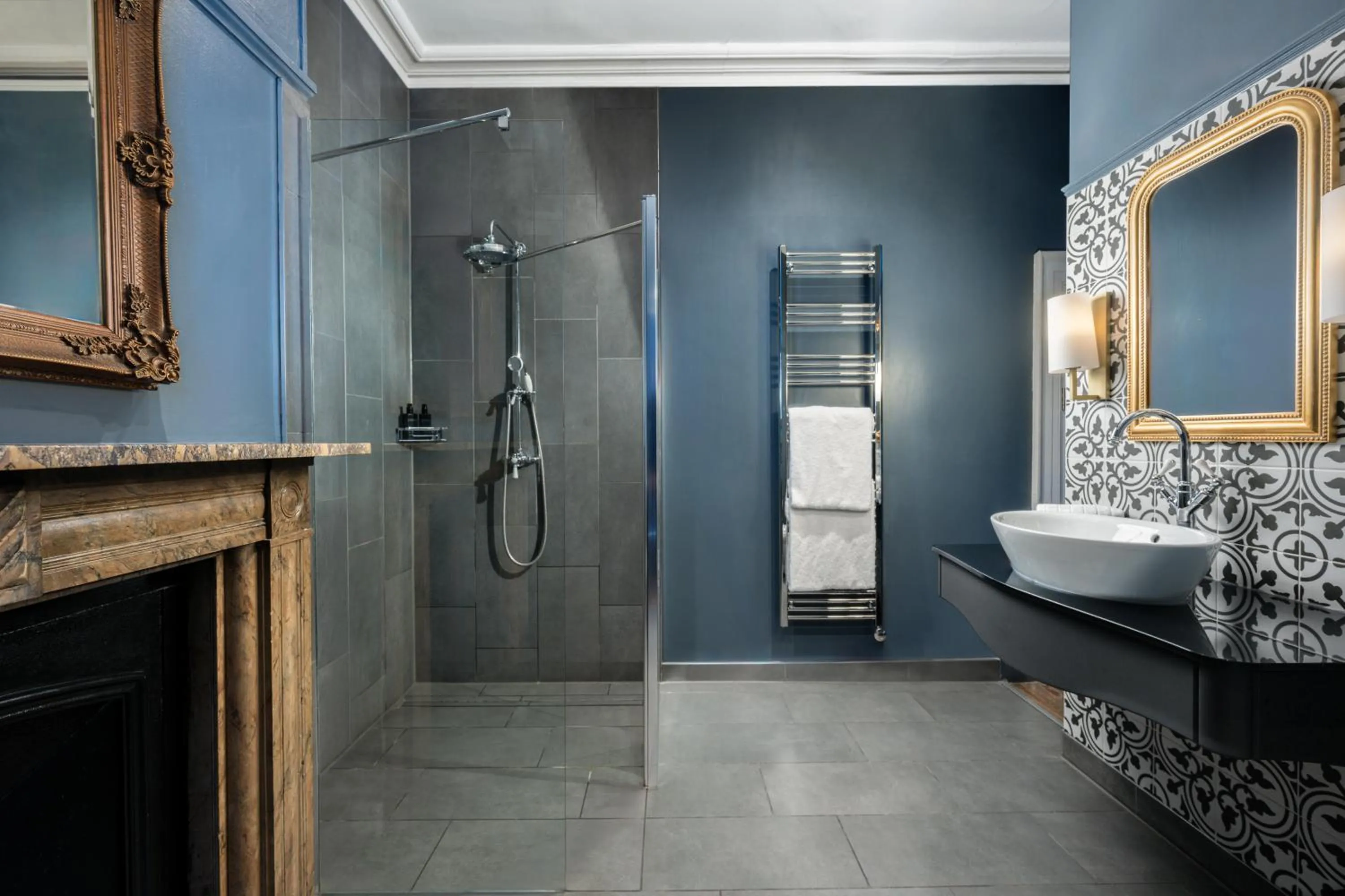 Bathroom in St Martins Lodge