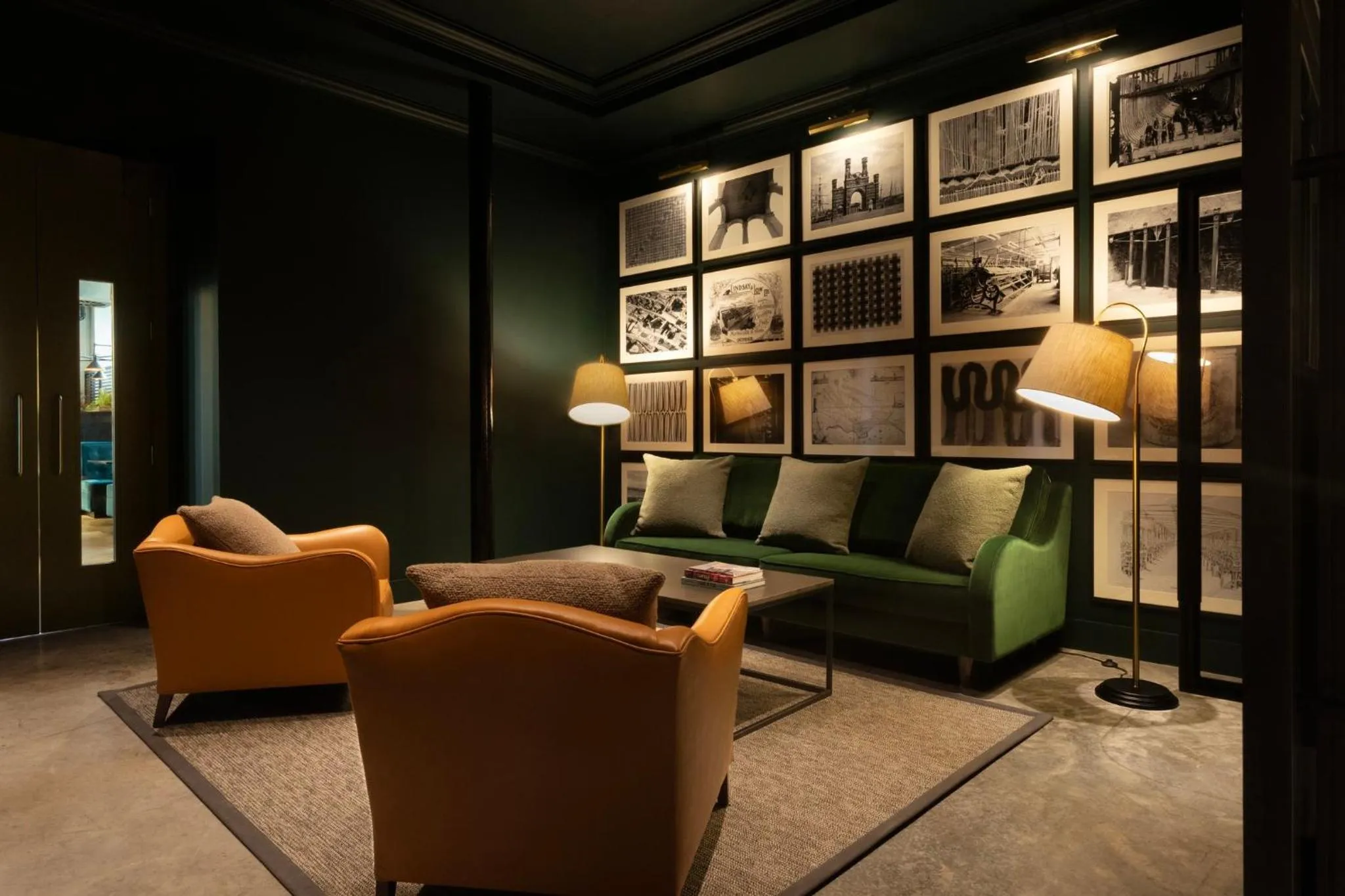 Lounge or bar in Hotel Indigo - Dundee by IHG