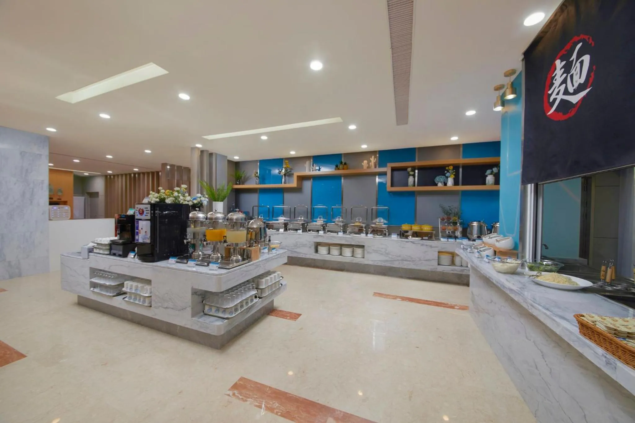 Breakfast in Holiday Inn Express Zhengzhou Zhengdong by IHG