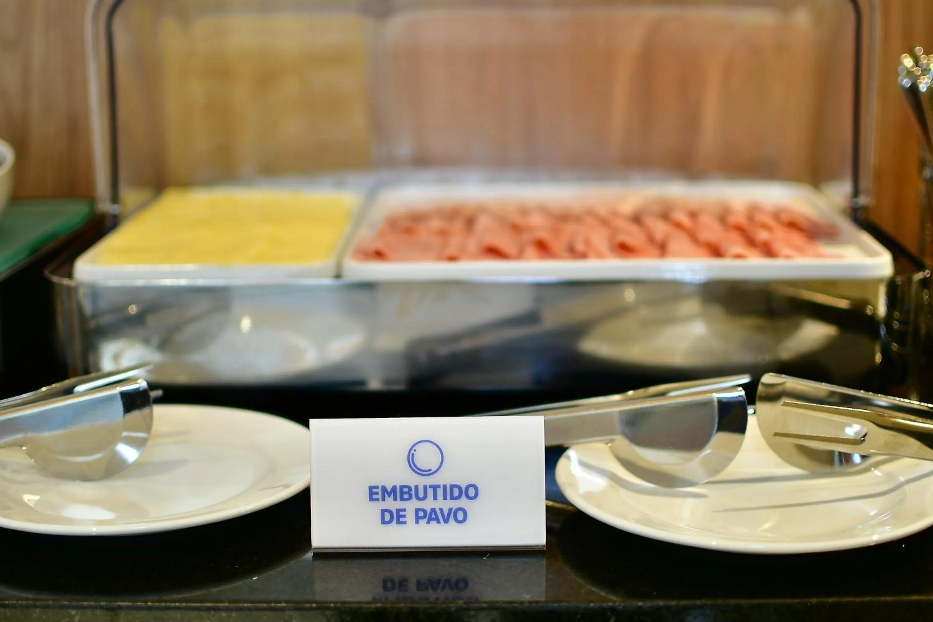 Breakfast in Holiday Inn Express Asuncion Aviadores by IHG