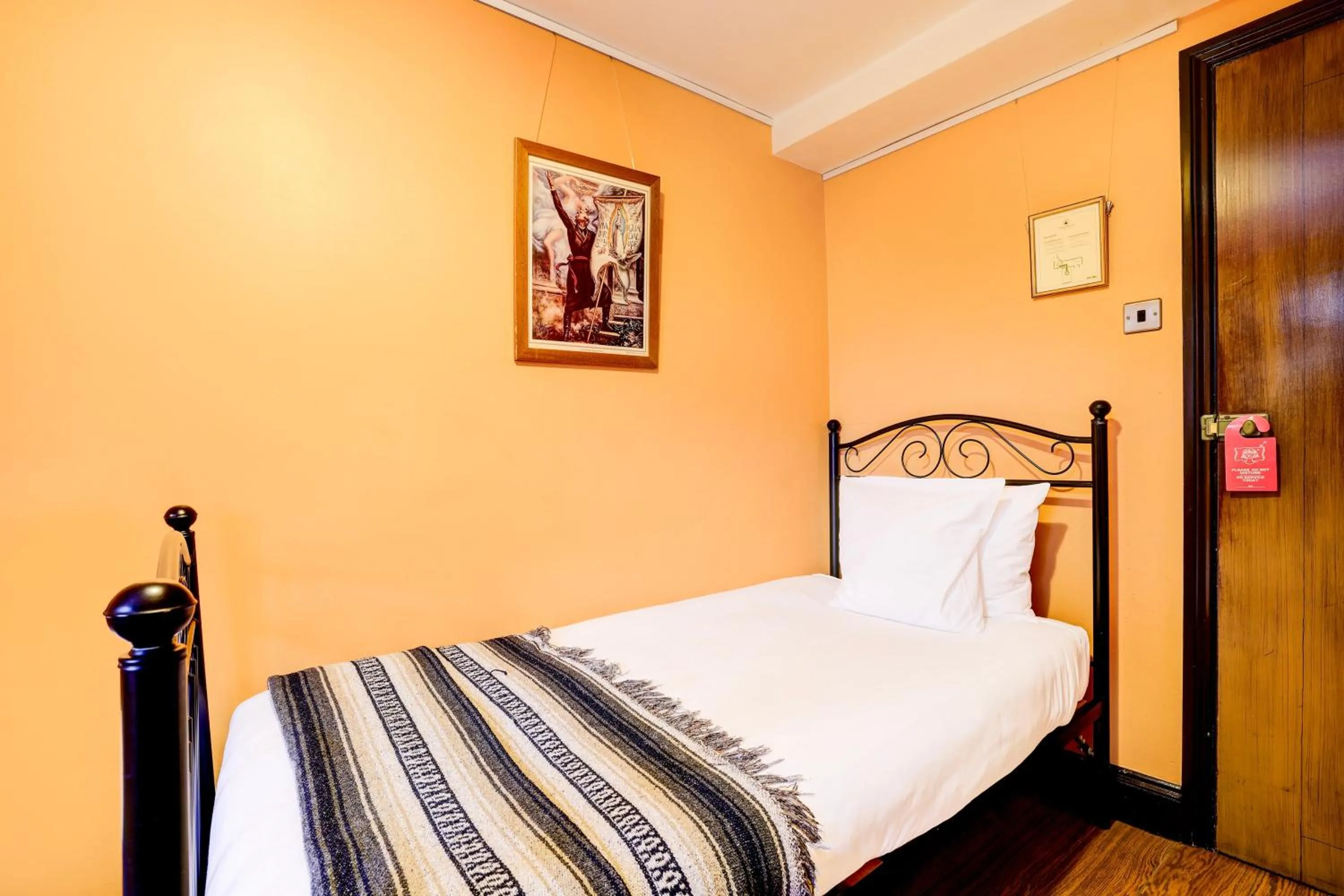 Bedroom, Bed in Church Street Hotel by Belvilla near The Oval London