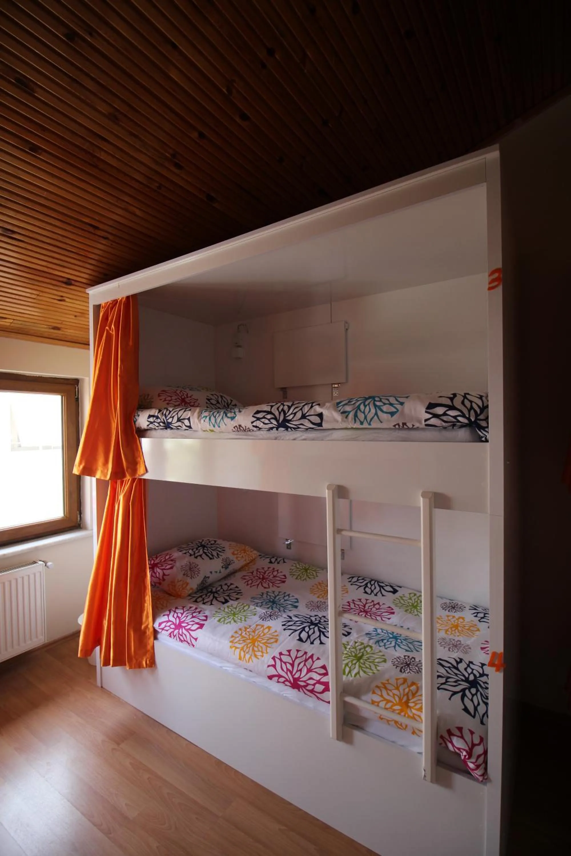 bunk bed, Bed in Deeps Hostel Eskişehir