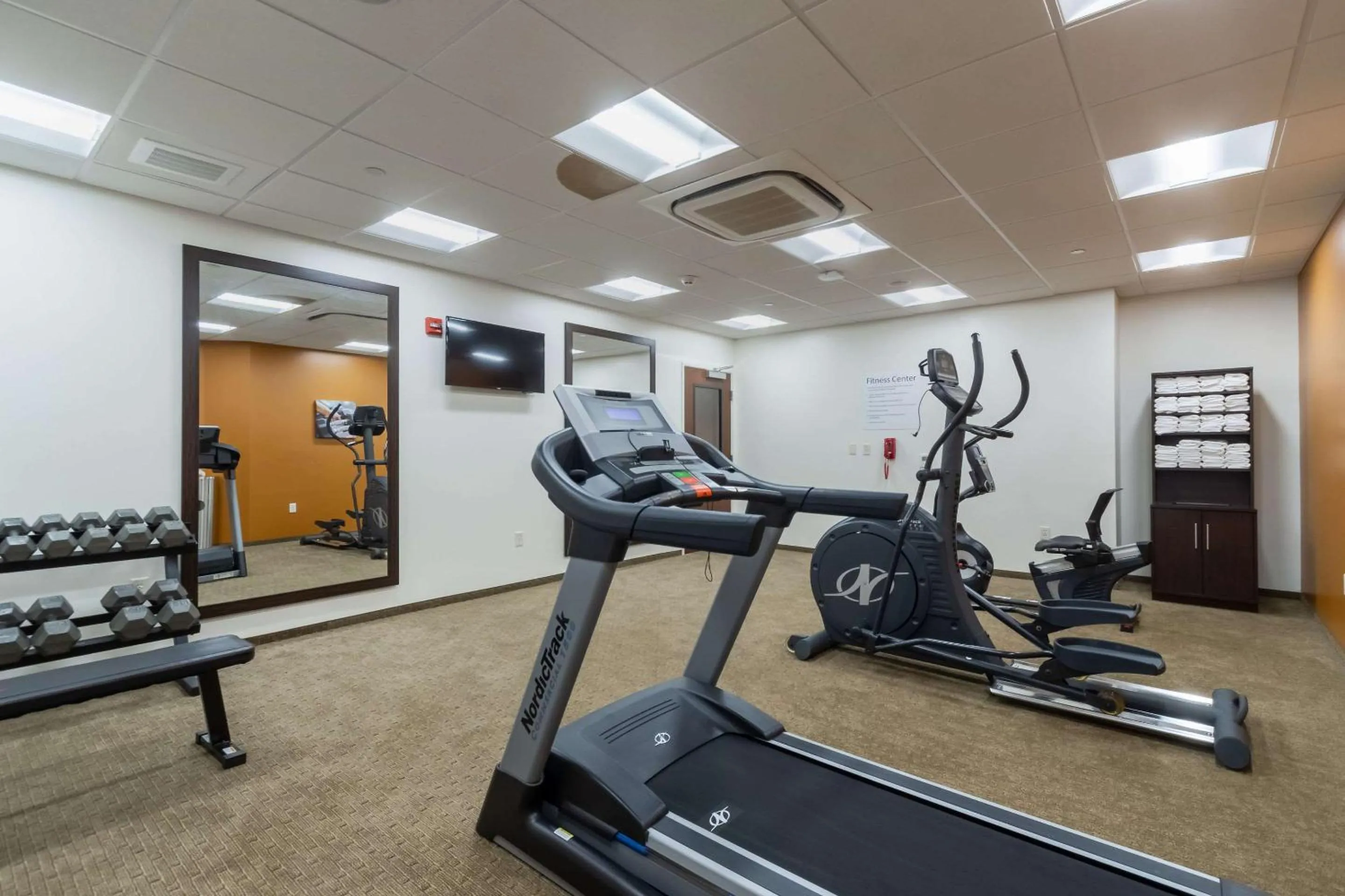 Fitness centre/facilities in Comfort Inn & Suites - Harrisburg Airport - Hershey South