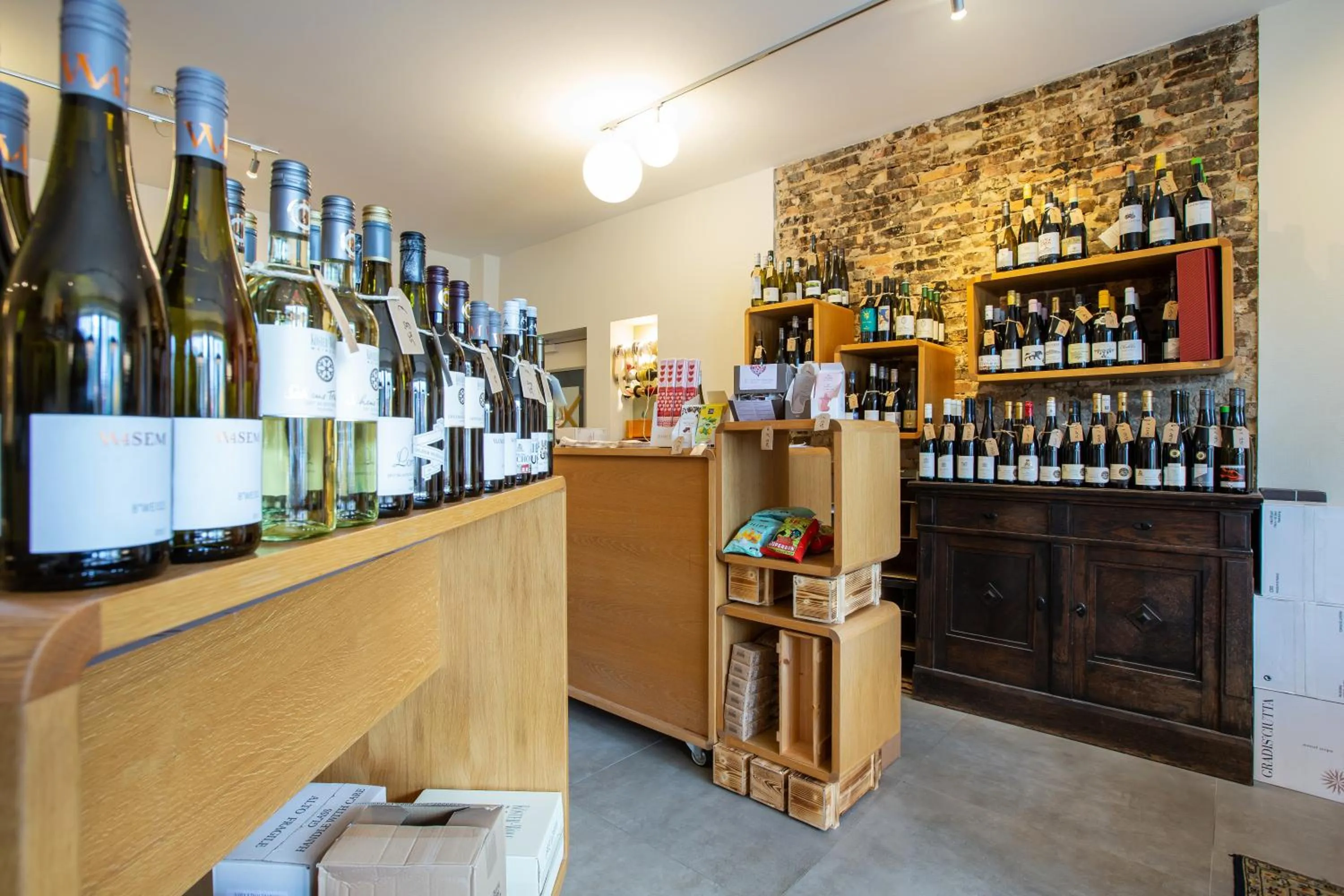 On-site shops in Weinbek