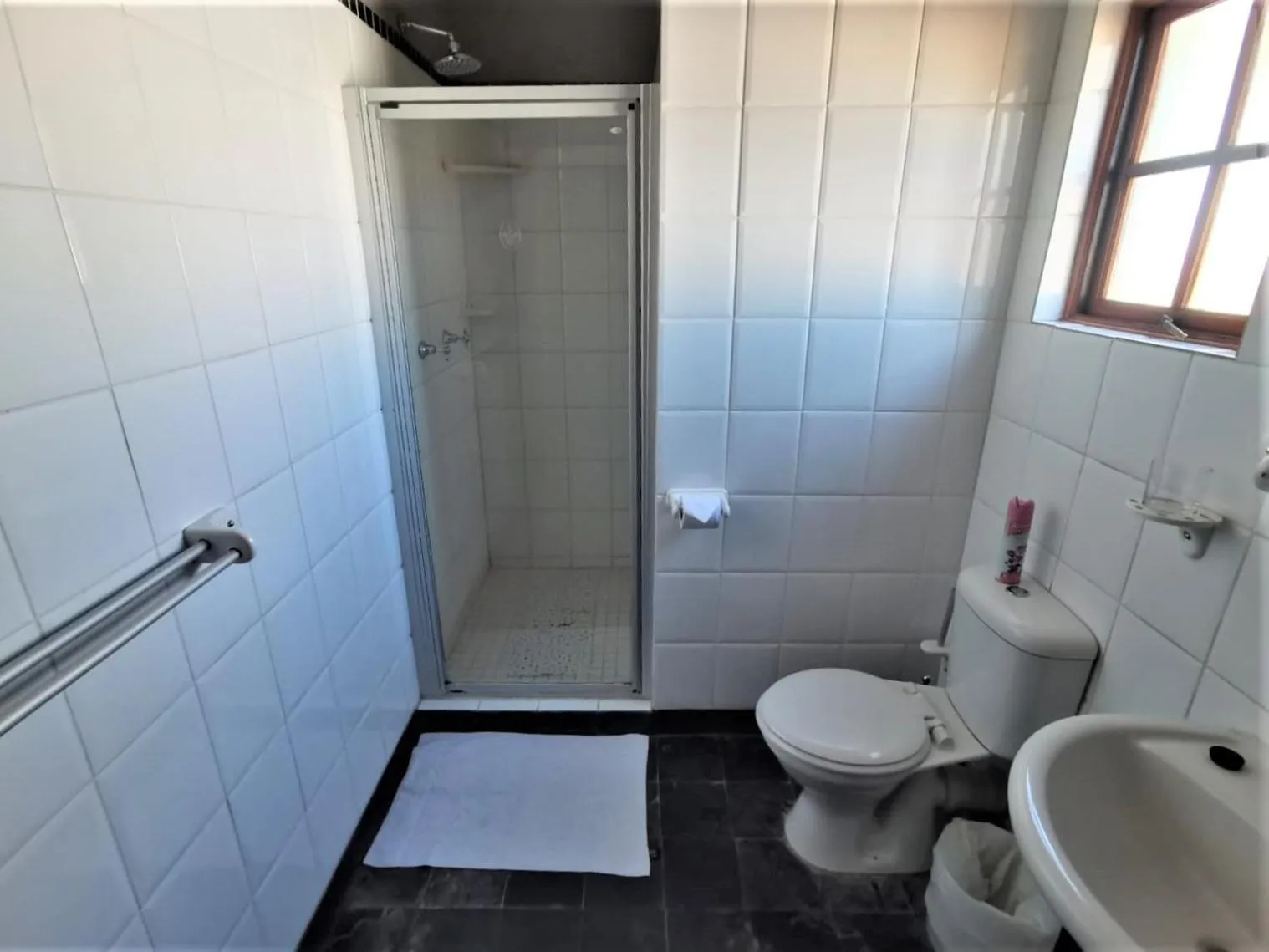 Shower in Kakamas Hotel