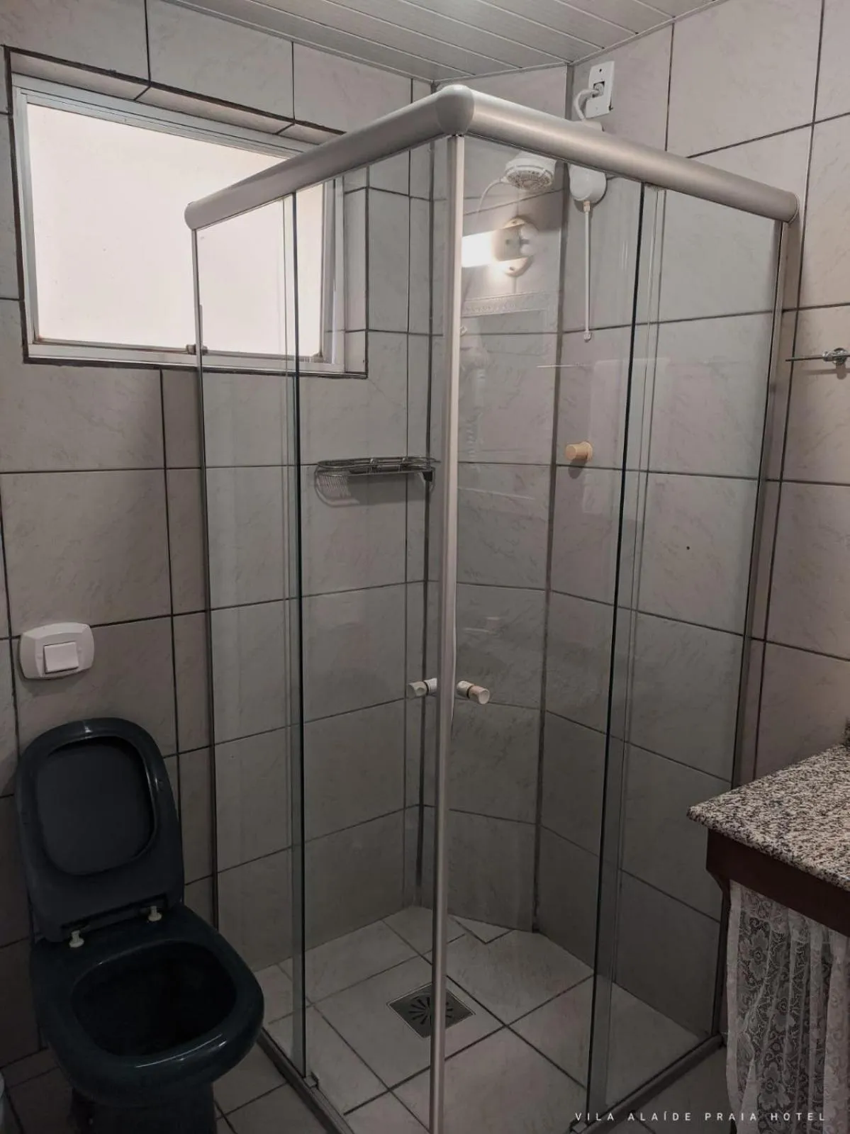 Bathroom in Vila Alaide Praia Hotel