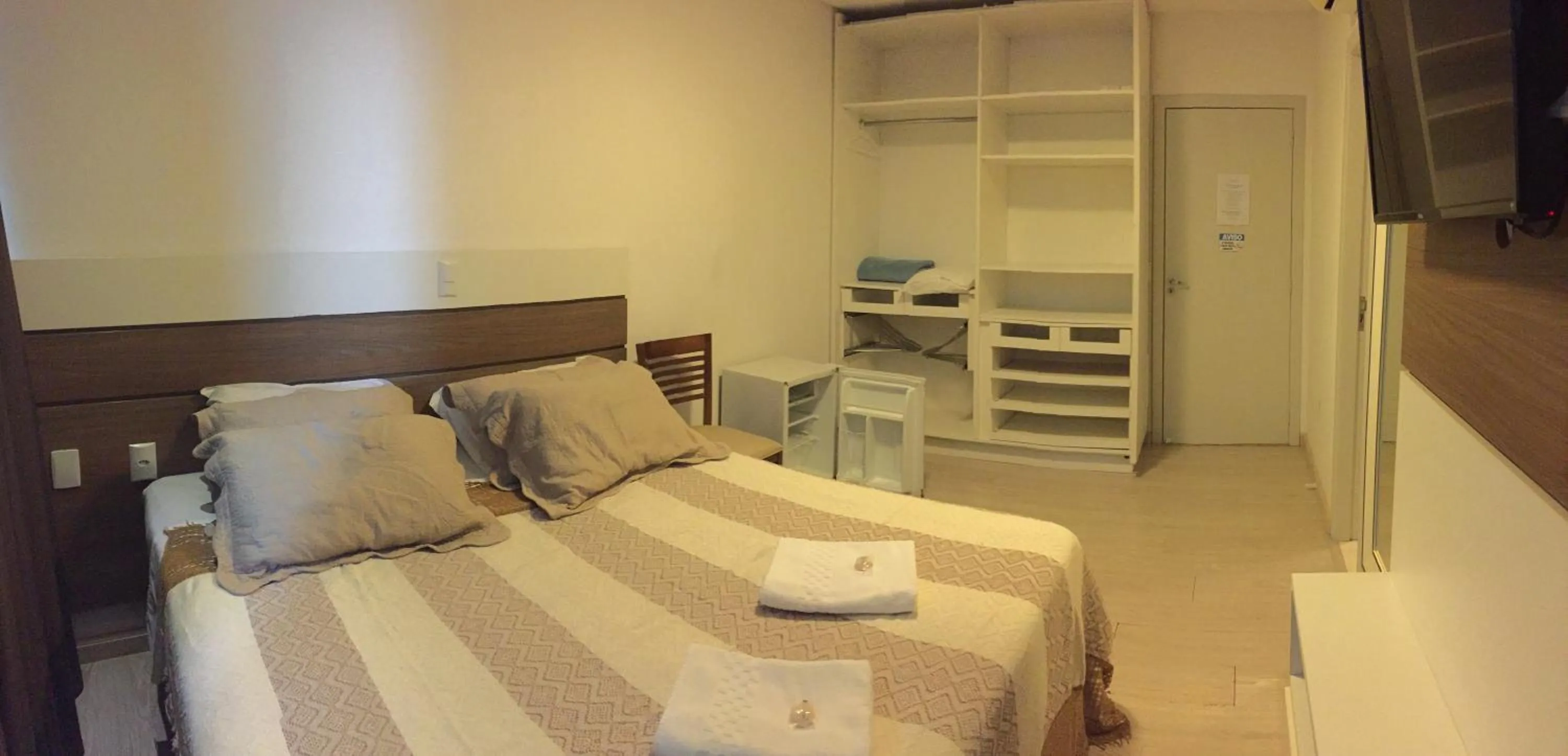 Bed in Vila Alaide Praia Hotel