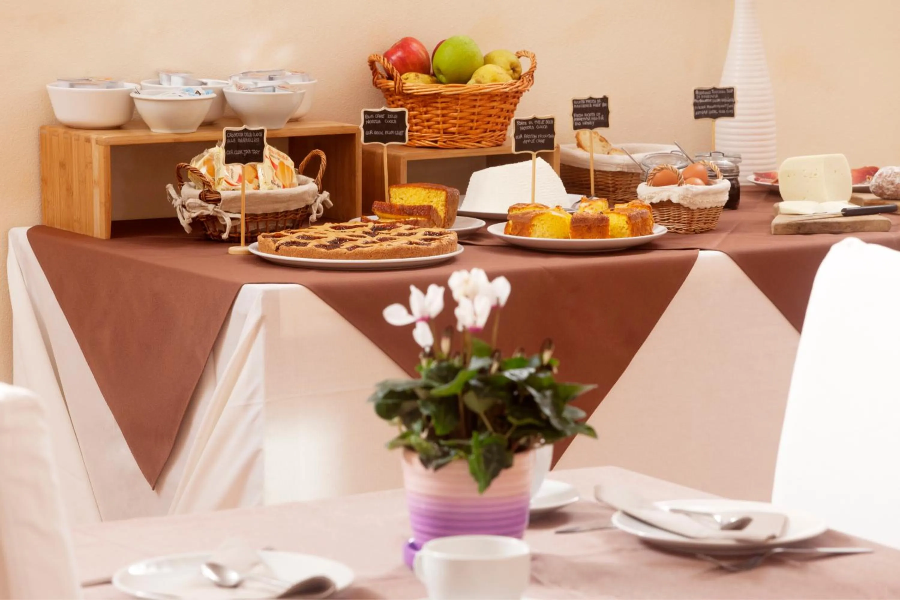 Lounge or bar in Bio Agriturismo Le Cascatelle