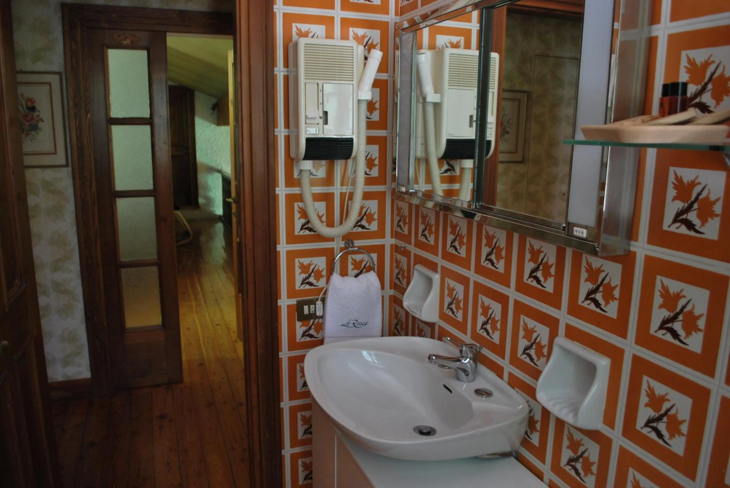 Toilet, Bathroom in Le Rocce di Scanno B&B di Charme