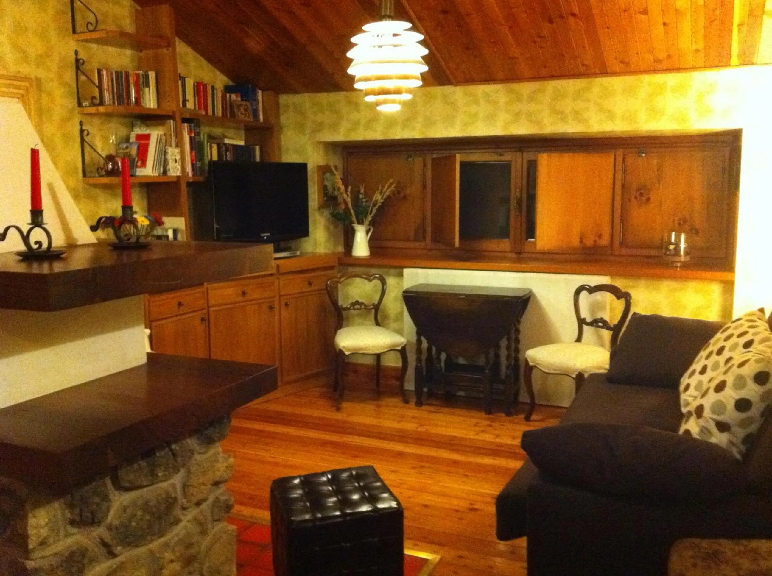 TV and multimedia, Seating Area in Le Rocce di Scanno B&B di Charme