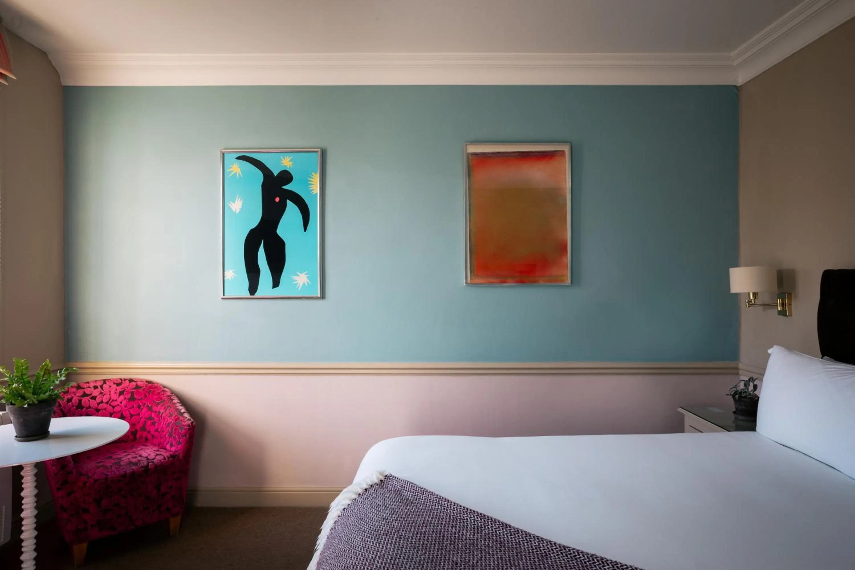 Bedroom, Bed in The Fell Hotel