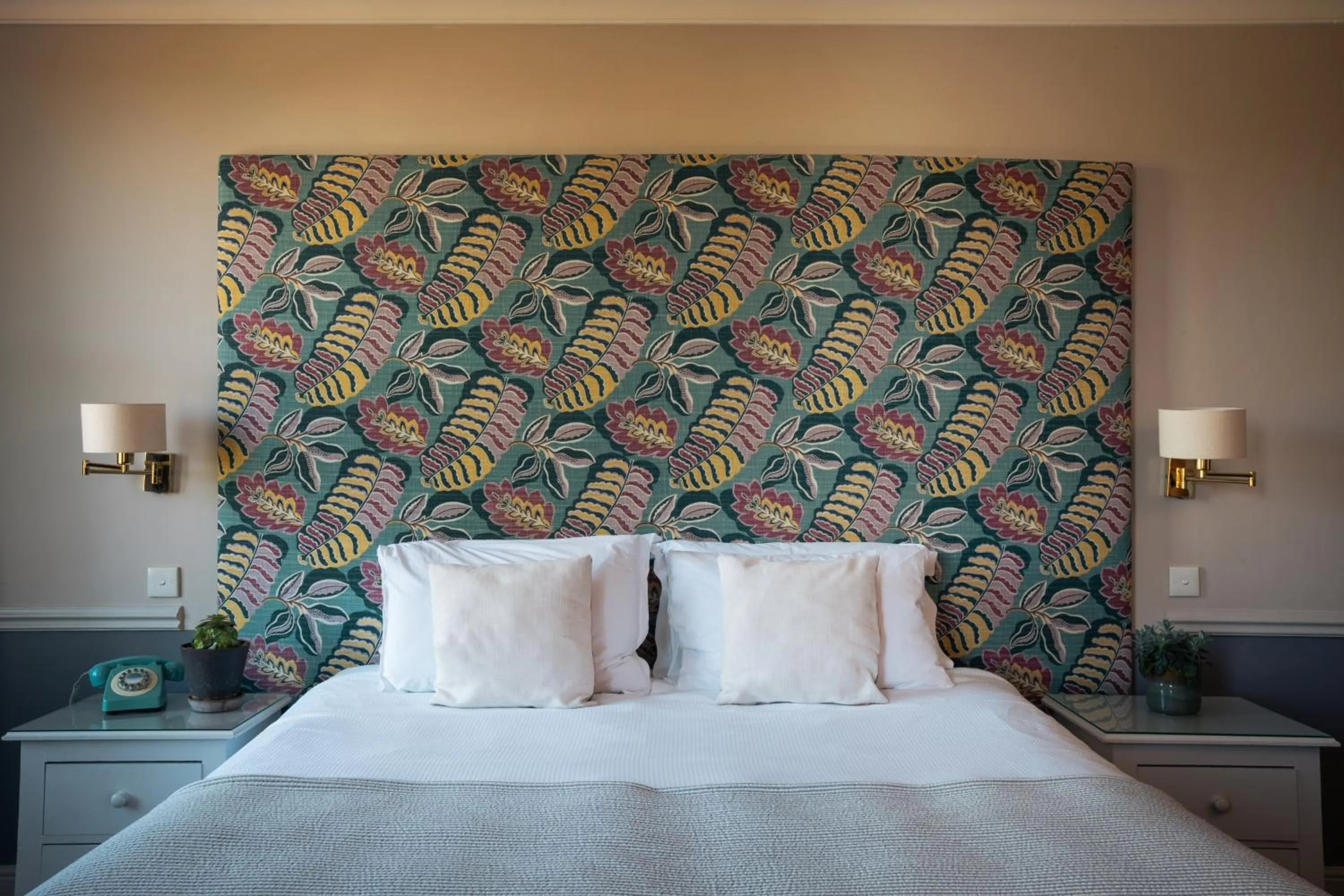 Bedroom, Bed in The Fell Hotel