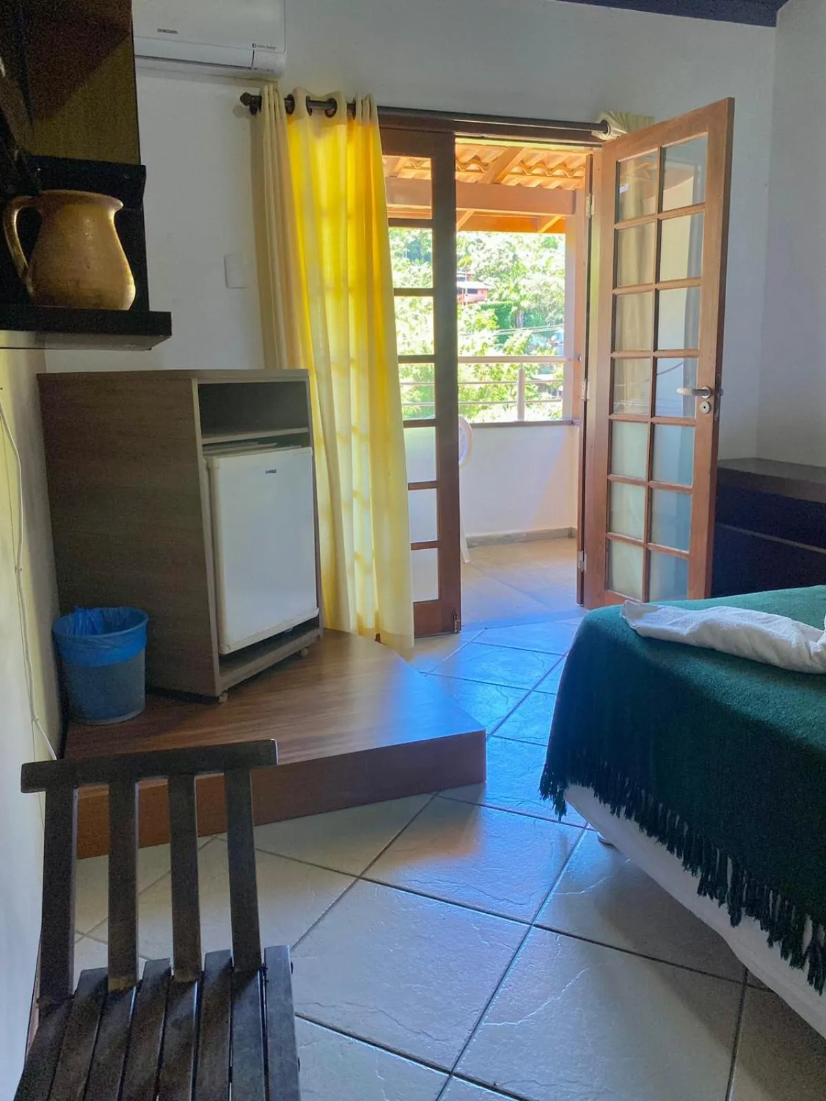 Photo of the whole room, Bed in GH Bizkaia