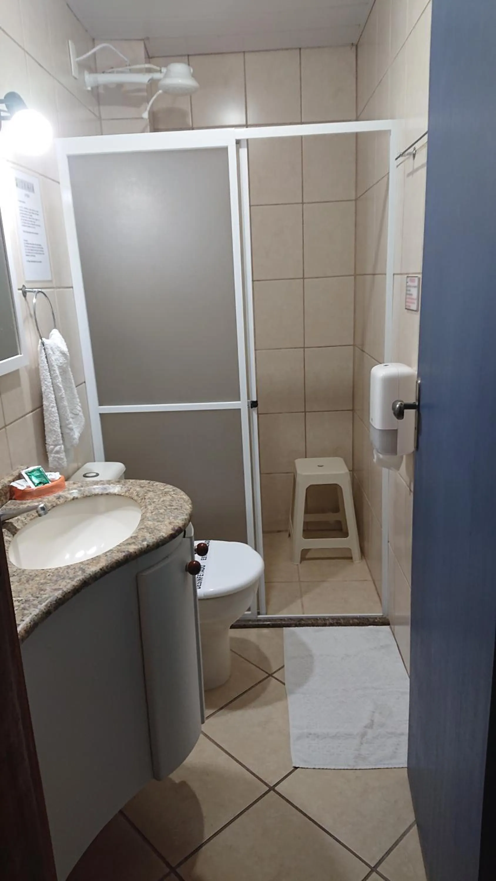 Bathroom in GH Bizkaia