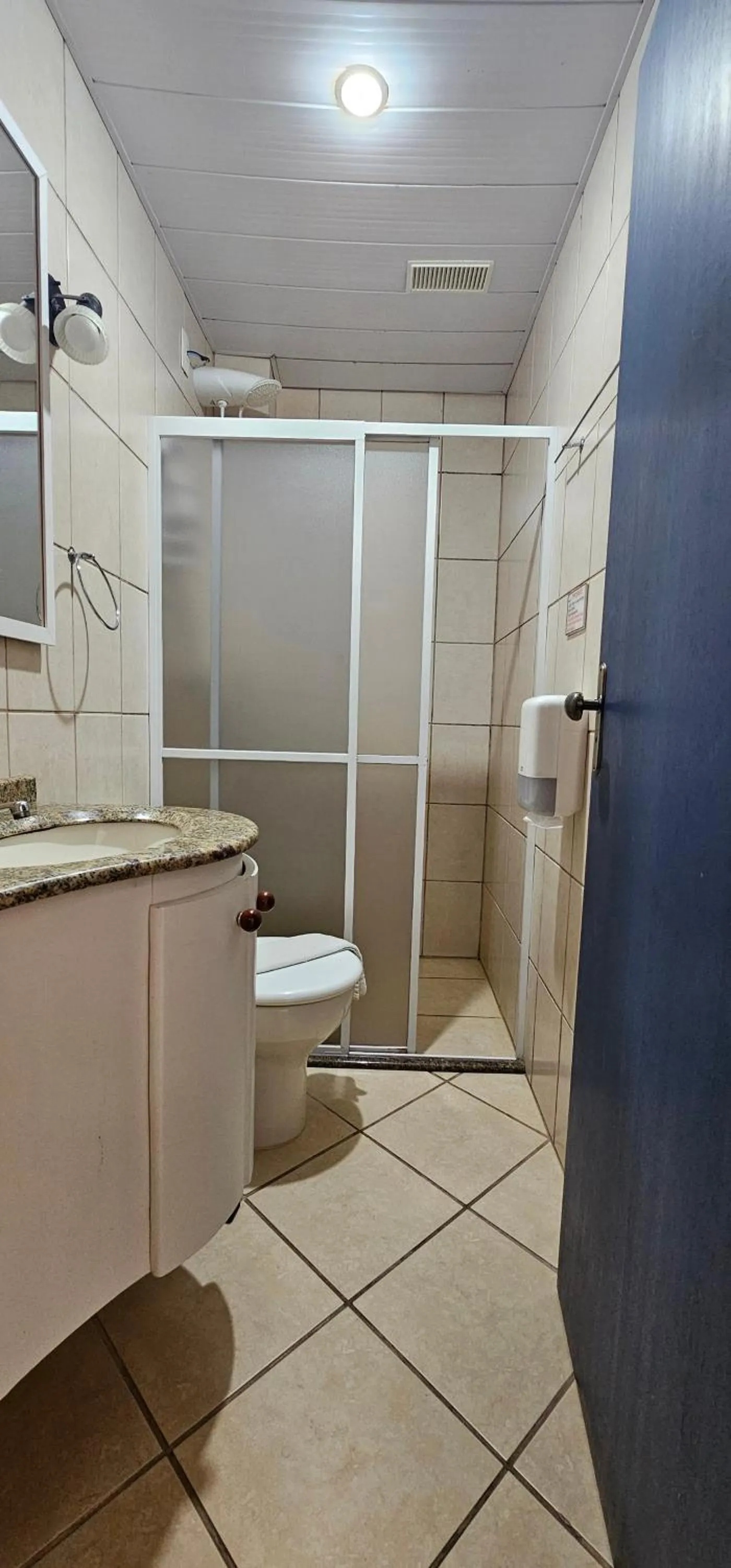 Shower in GH Bizkaia