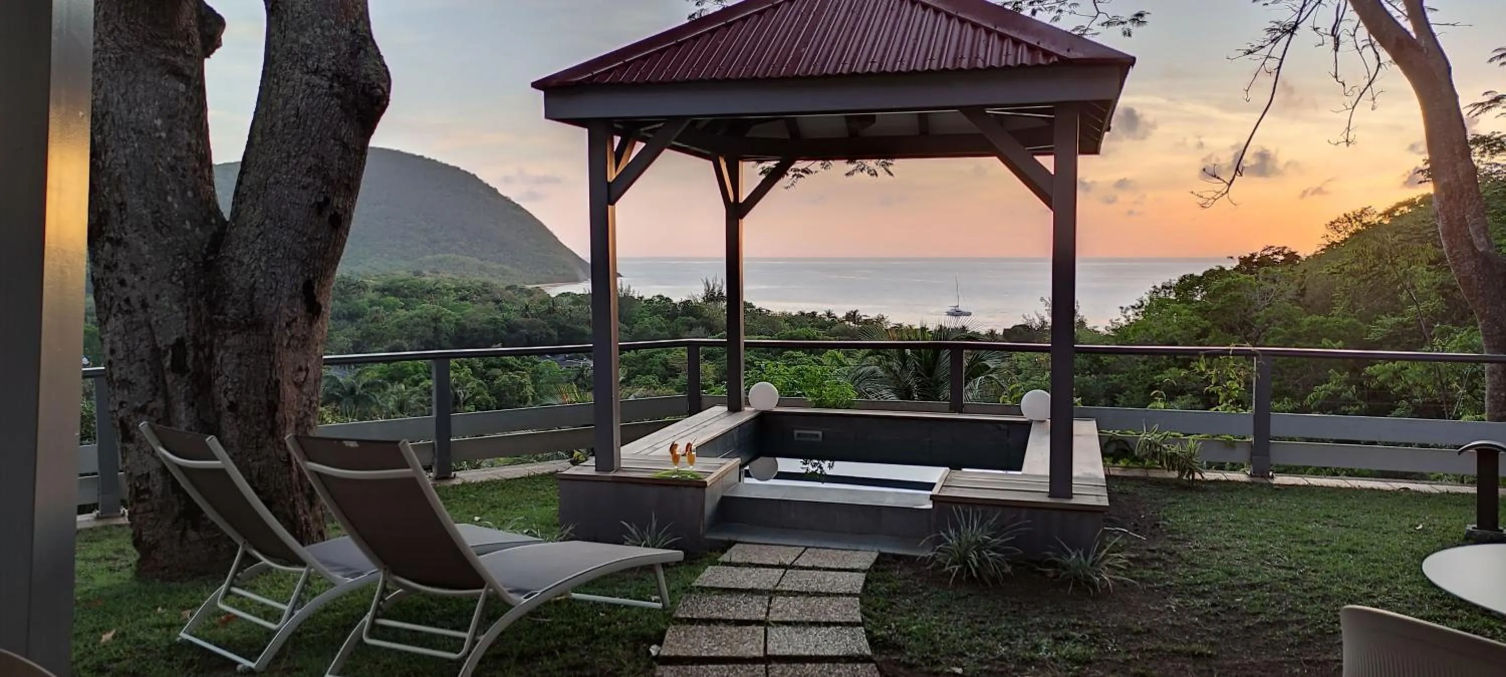 Patio in Habitation Grande Anse Résidence hôtelière