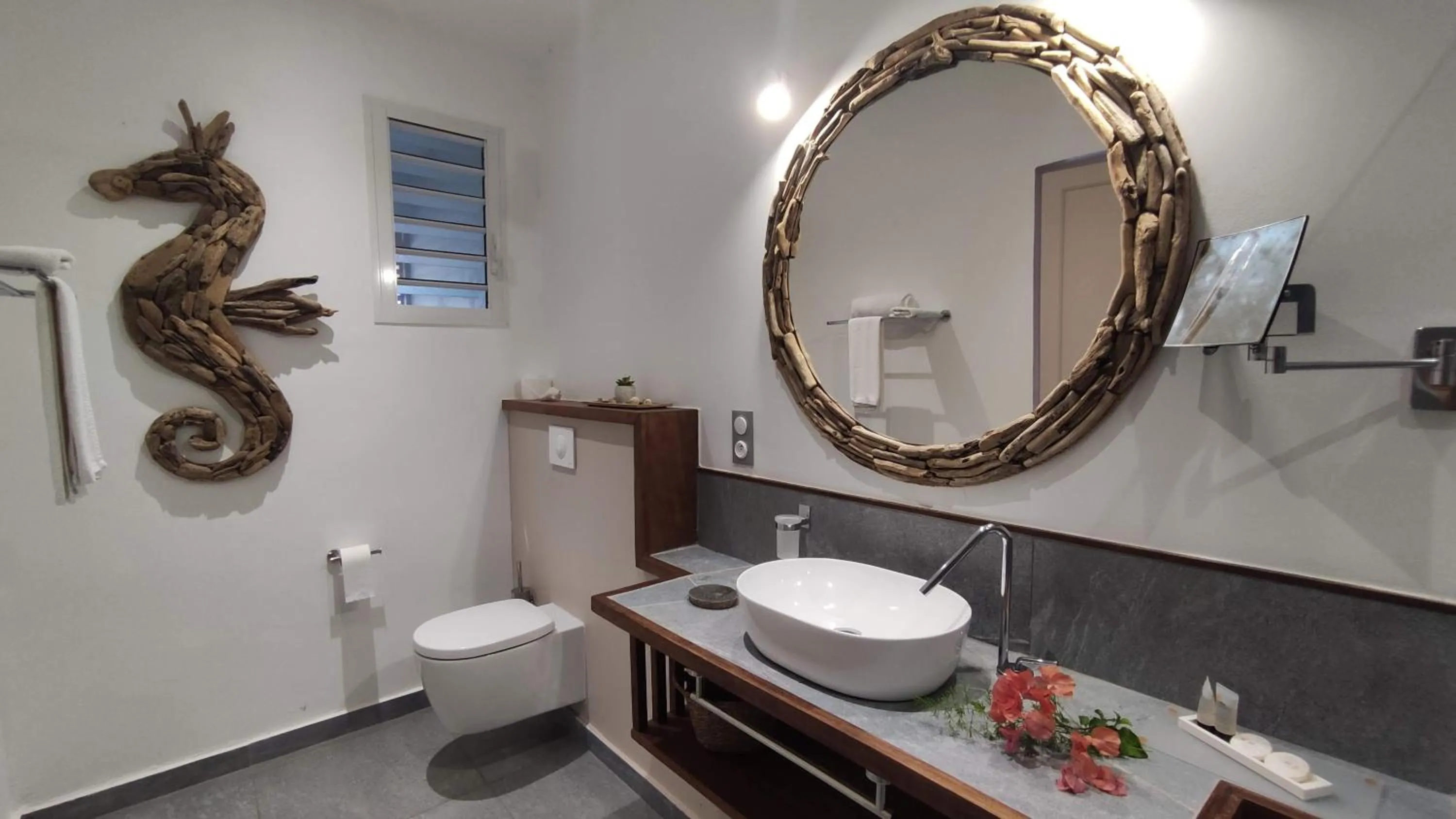 Bathroom in Habitation Grande Anse Résidence hôtelière