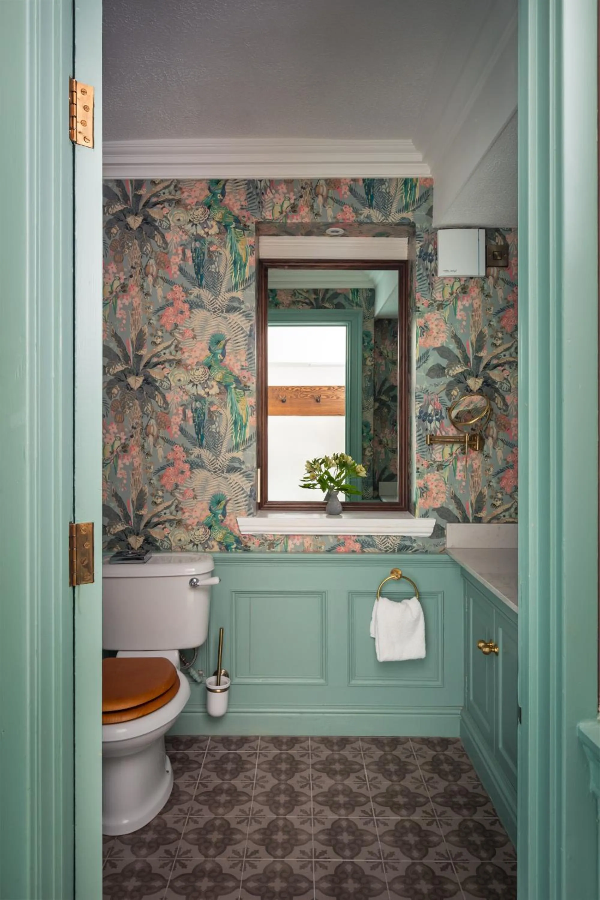 Toilet in The Devonshire Arms Hotel at Bolton Abbey