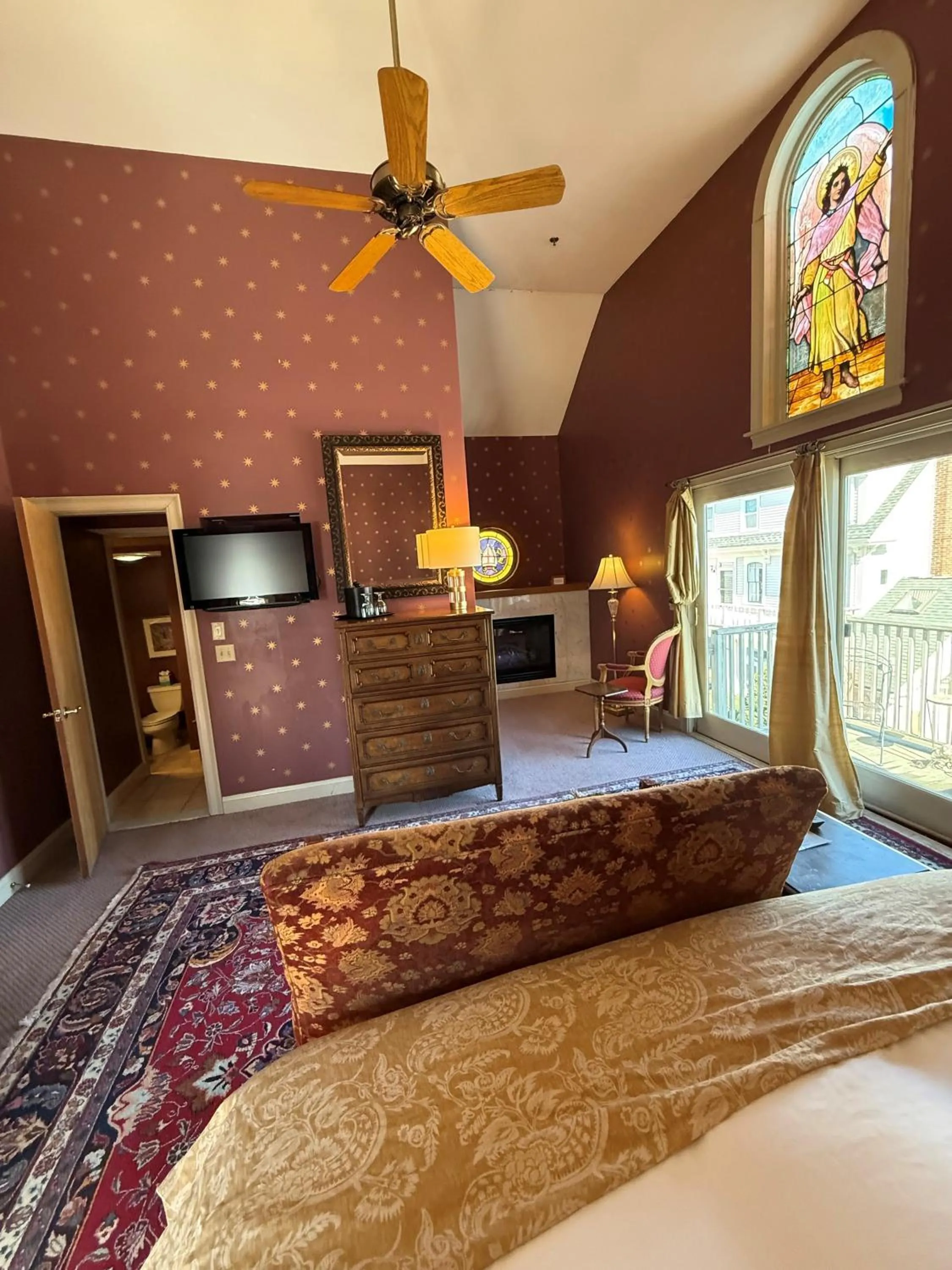 Bed in Belfry Inn and Bistro