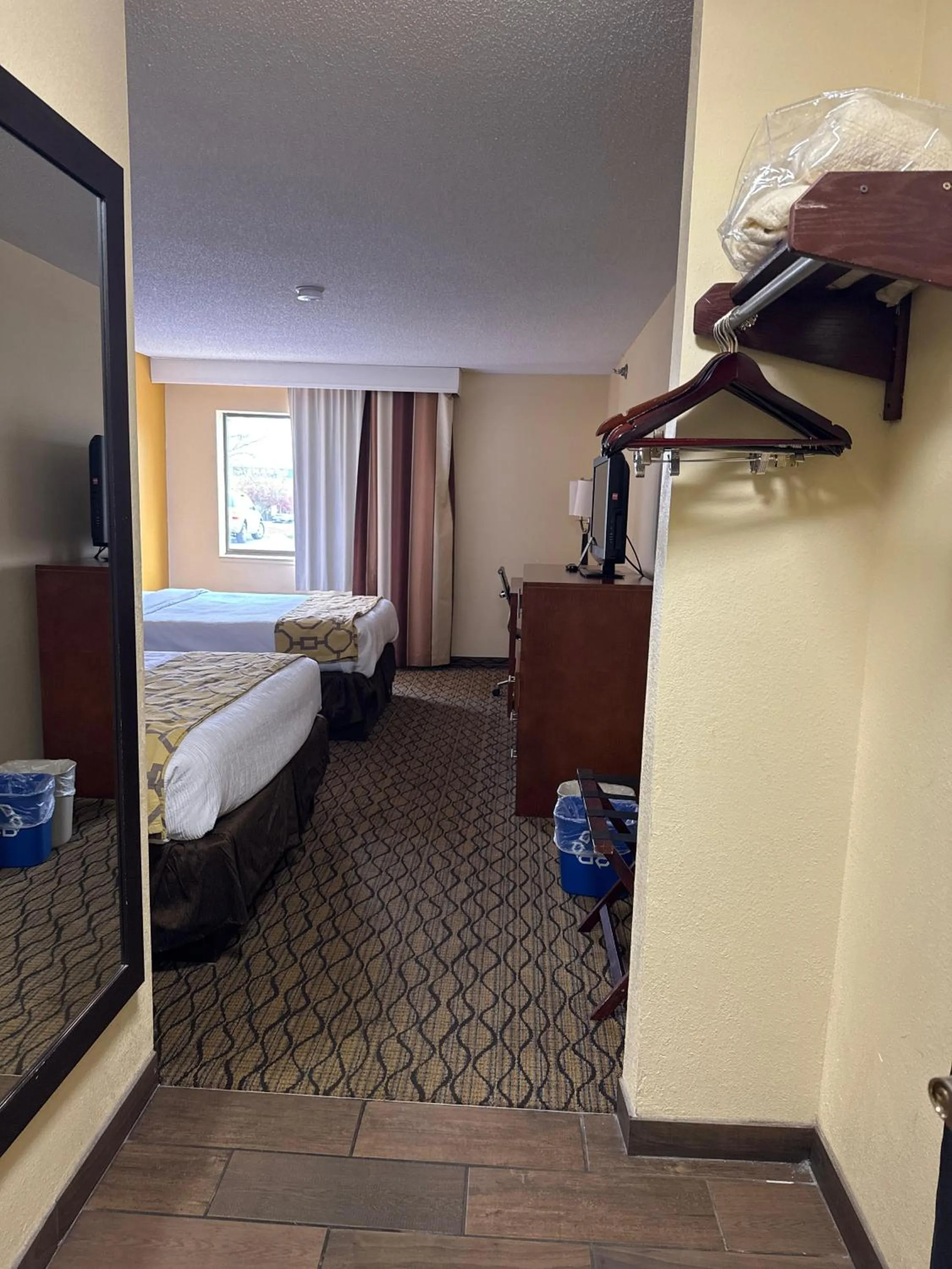 Bed in Baymont by Wyndham Mishawaka South Bend Area