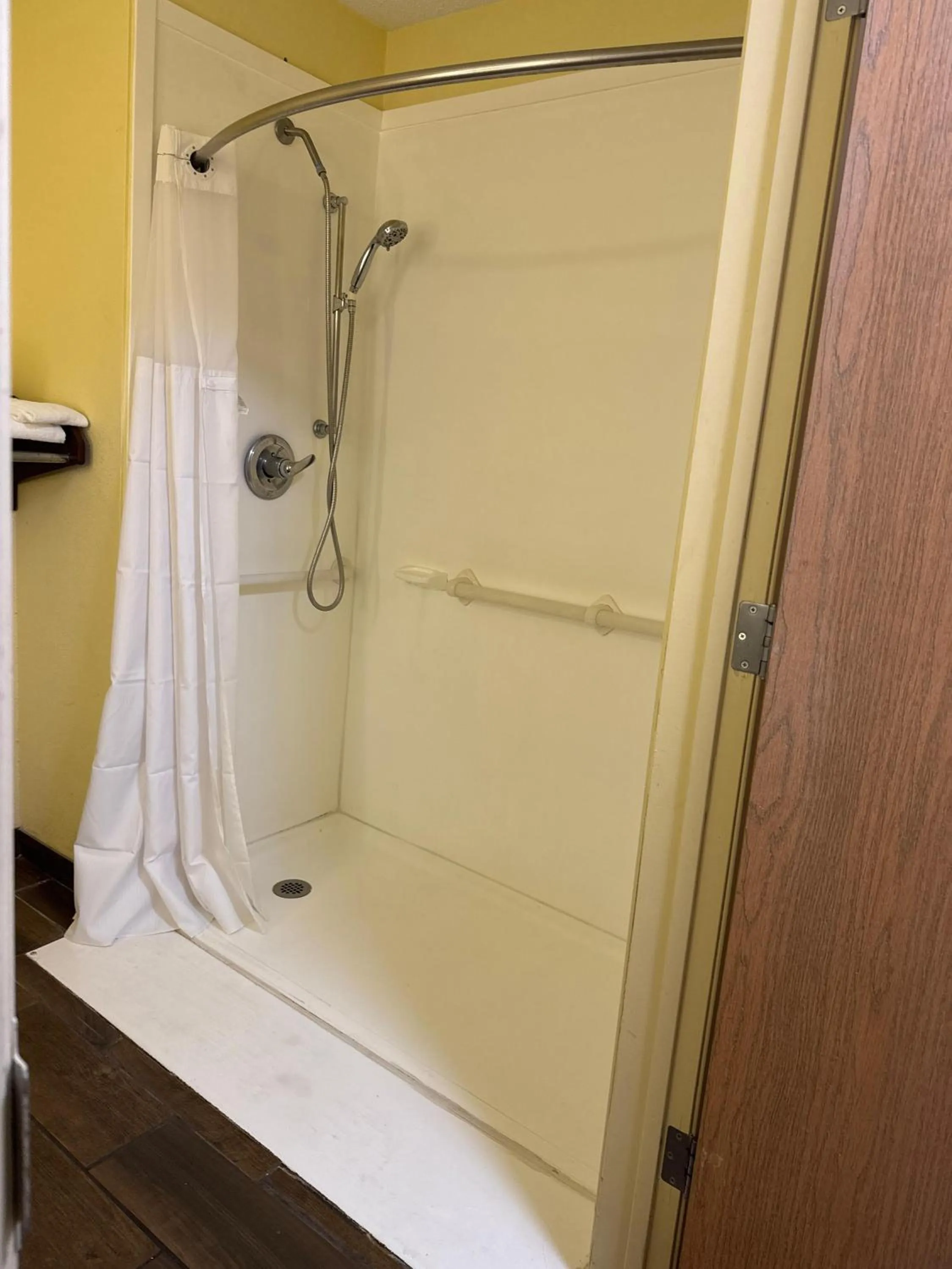 Baymont by Wyndham Mishawaka South Bend Area