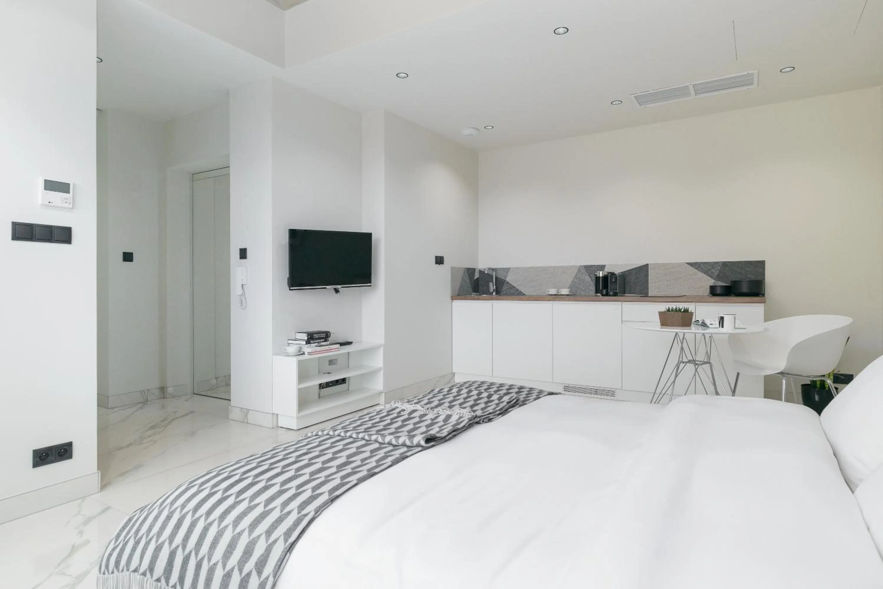 Photo of the whole room, Bed in Centro Design Apartments - Półwiejska