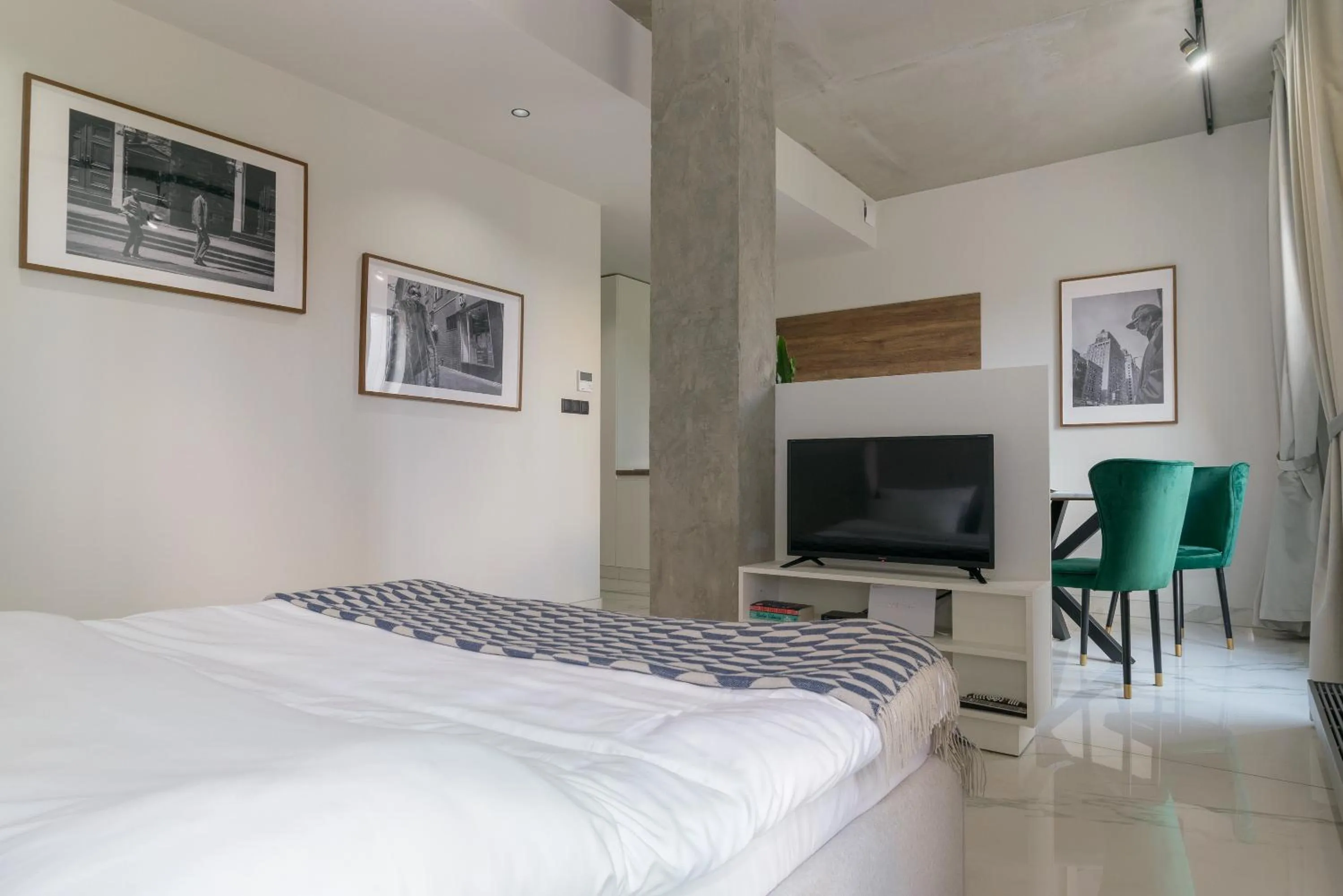 Photo of the whole room, Bed in Centro Design Apartments - Półwiejska