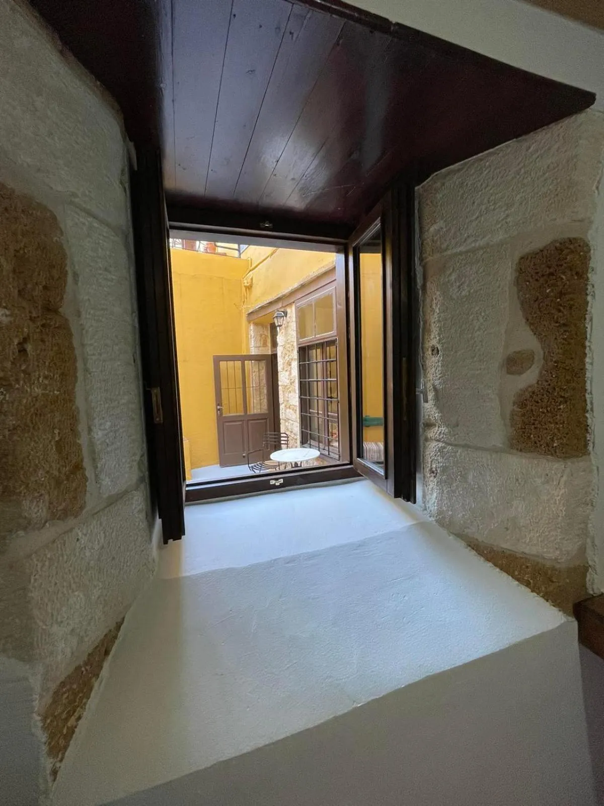 Bedroom in Captain Vasilis Hotel