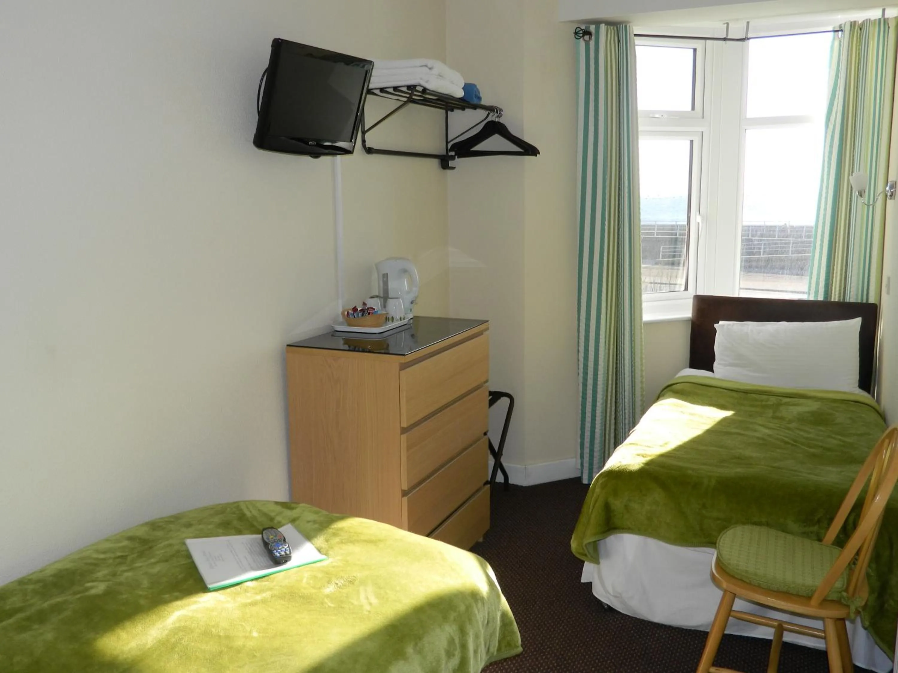 TV and multimedia, Bed in Ocean Bay