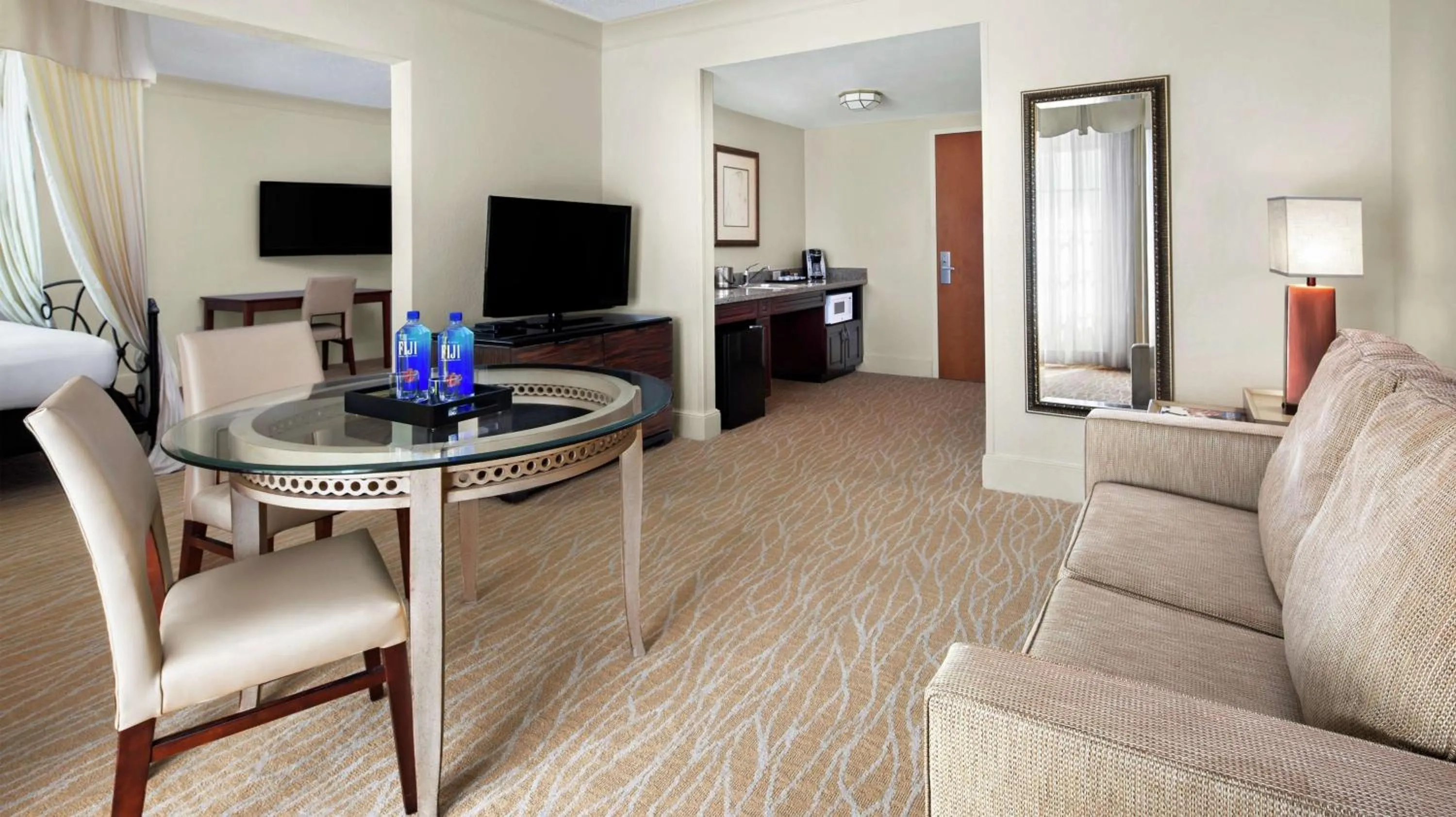 Bedroom in DoubleTree by Hilton Sunrise - Sawgrass Mills